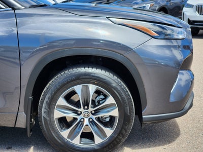 2025 Toyota Highlander XLE