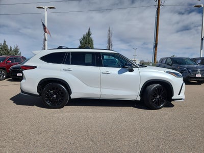 2023 Toyota Highlander XSE