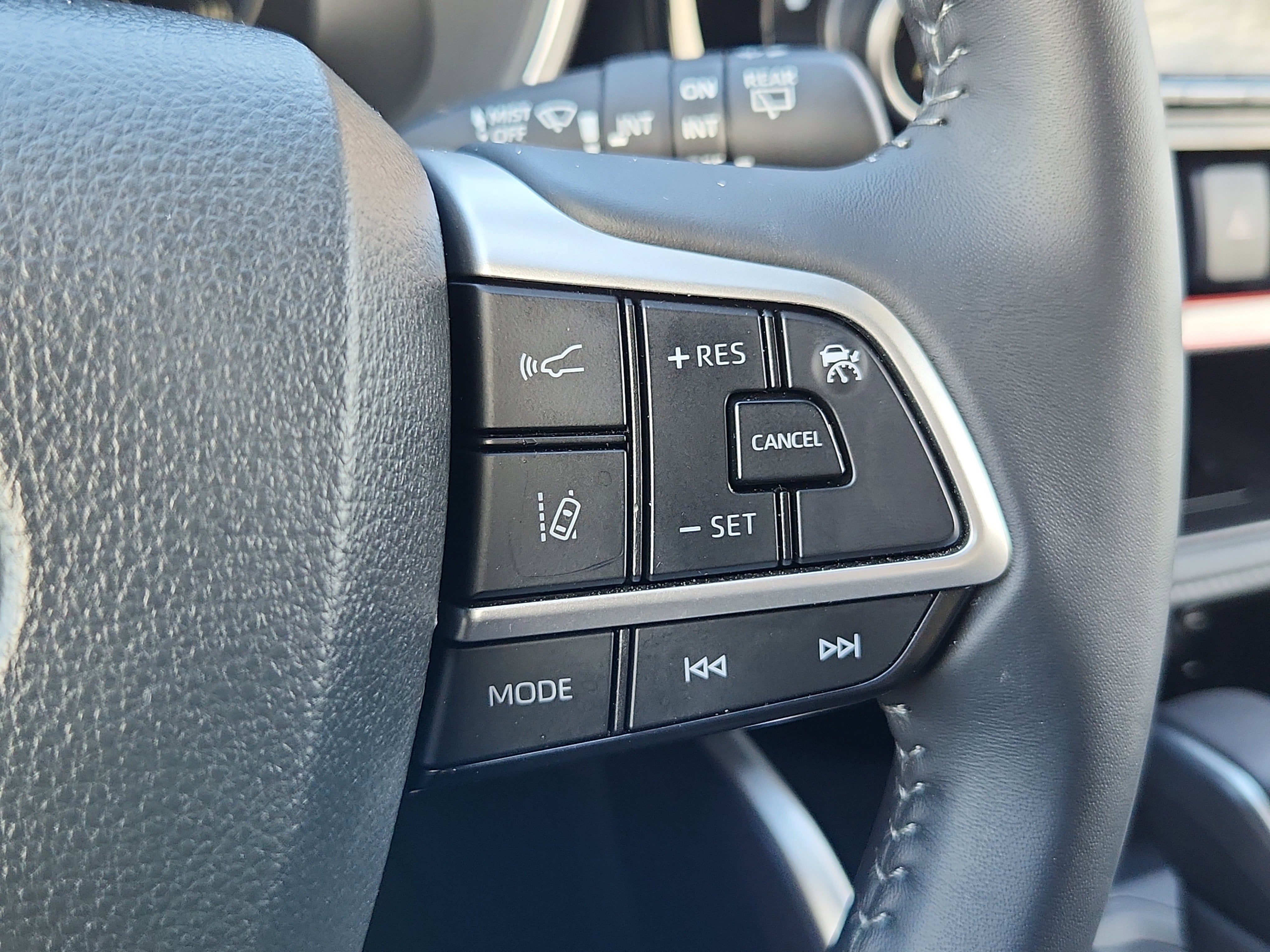 2025 Toyota Highlander XSE