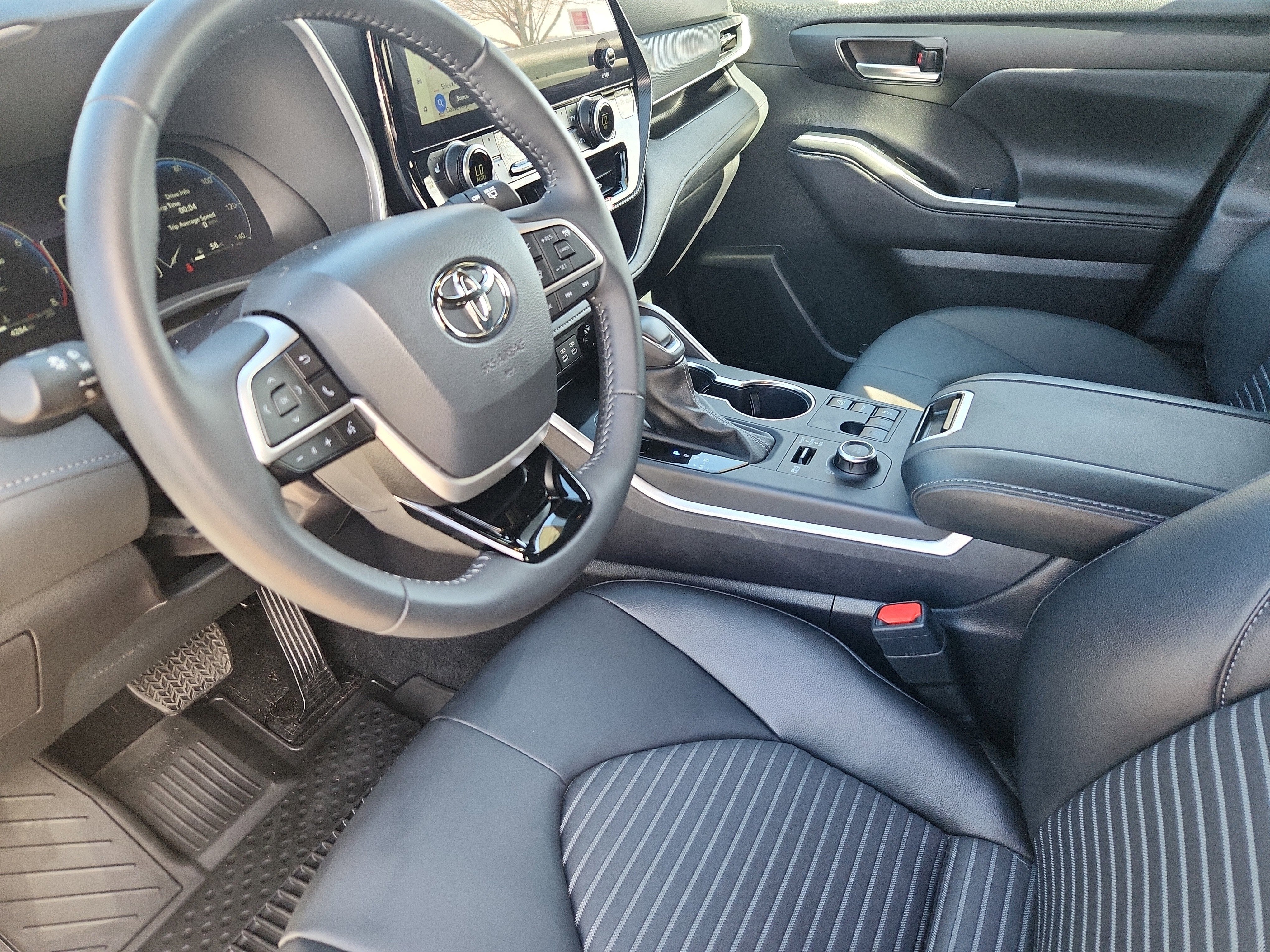 2025 Toyota Highlander XSE