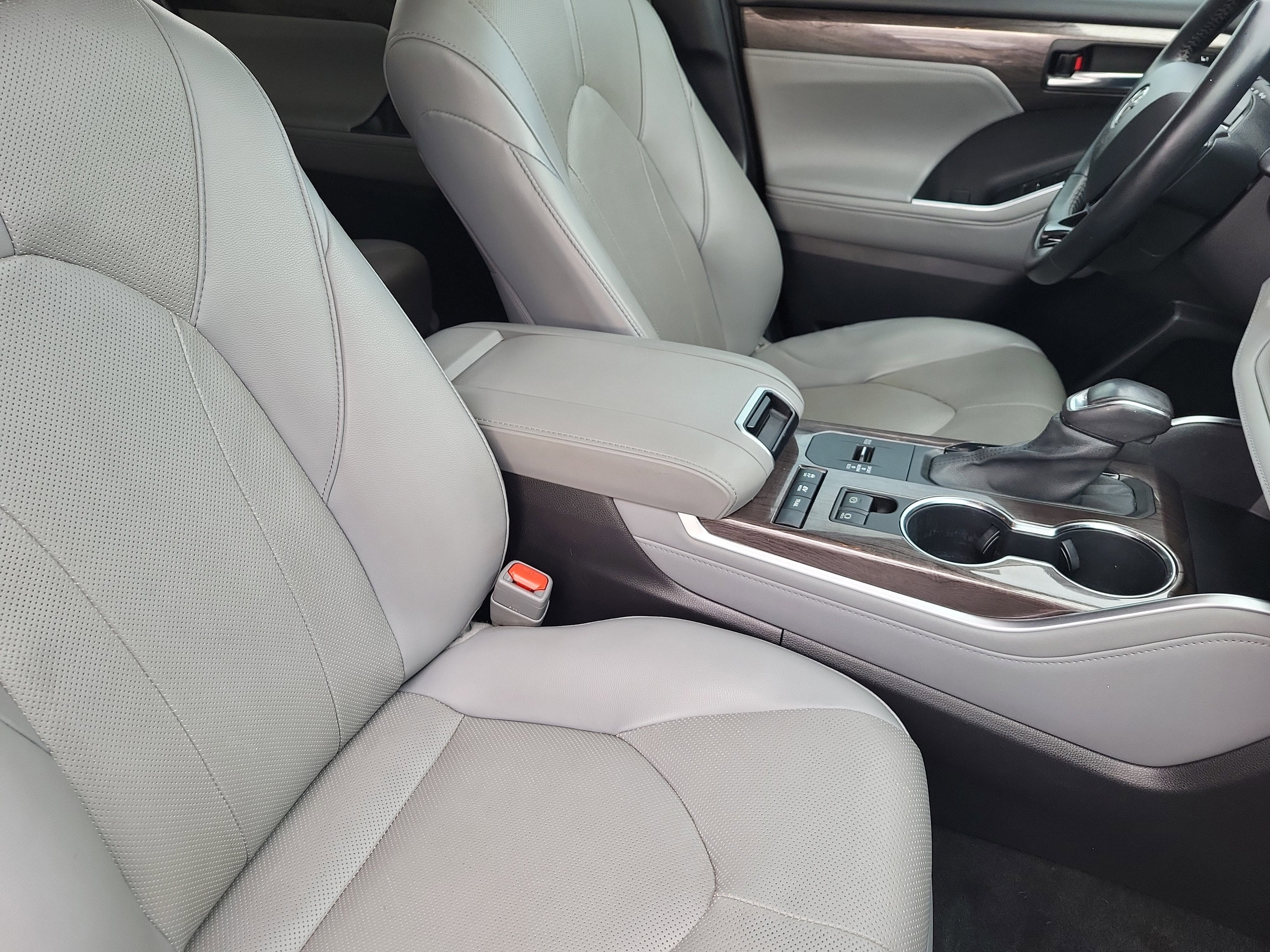 2021 Toyota Highlander Hybrid Limited