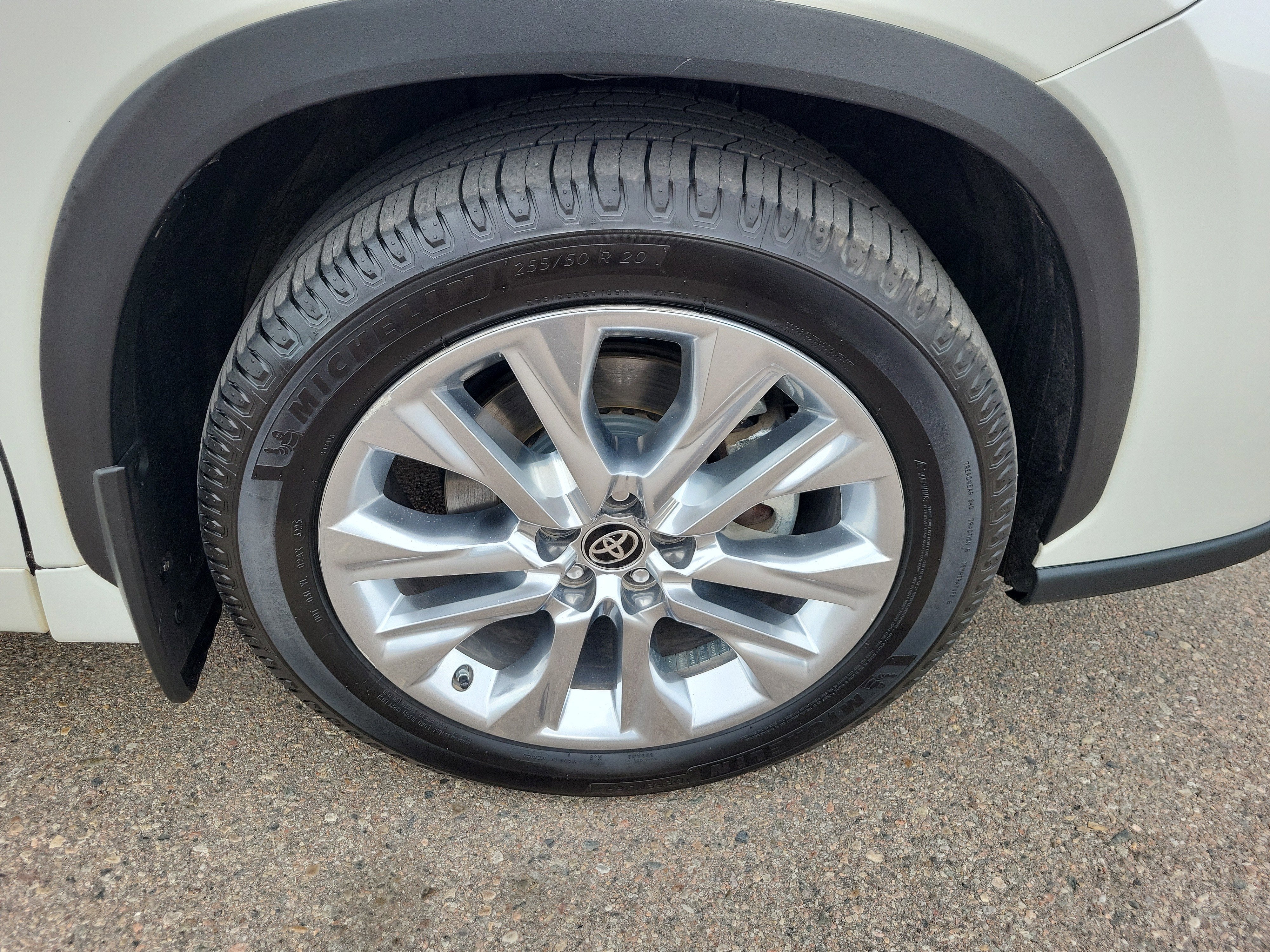 2021 Toyota Highlander Hybrid Limited