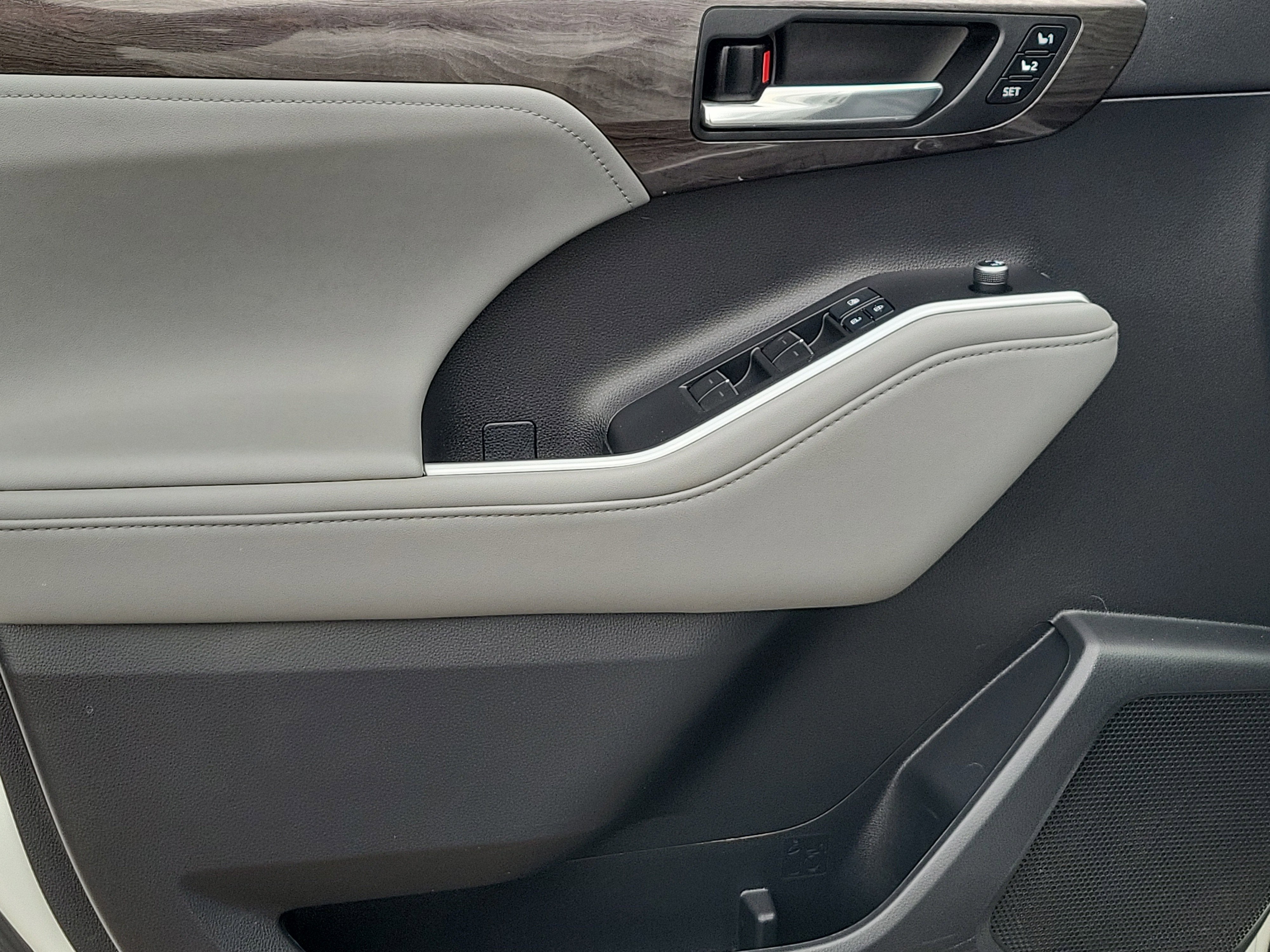 2021 Toyota Highlander Hybrid Limited