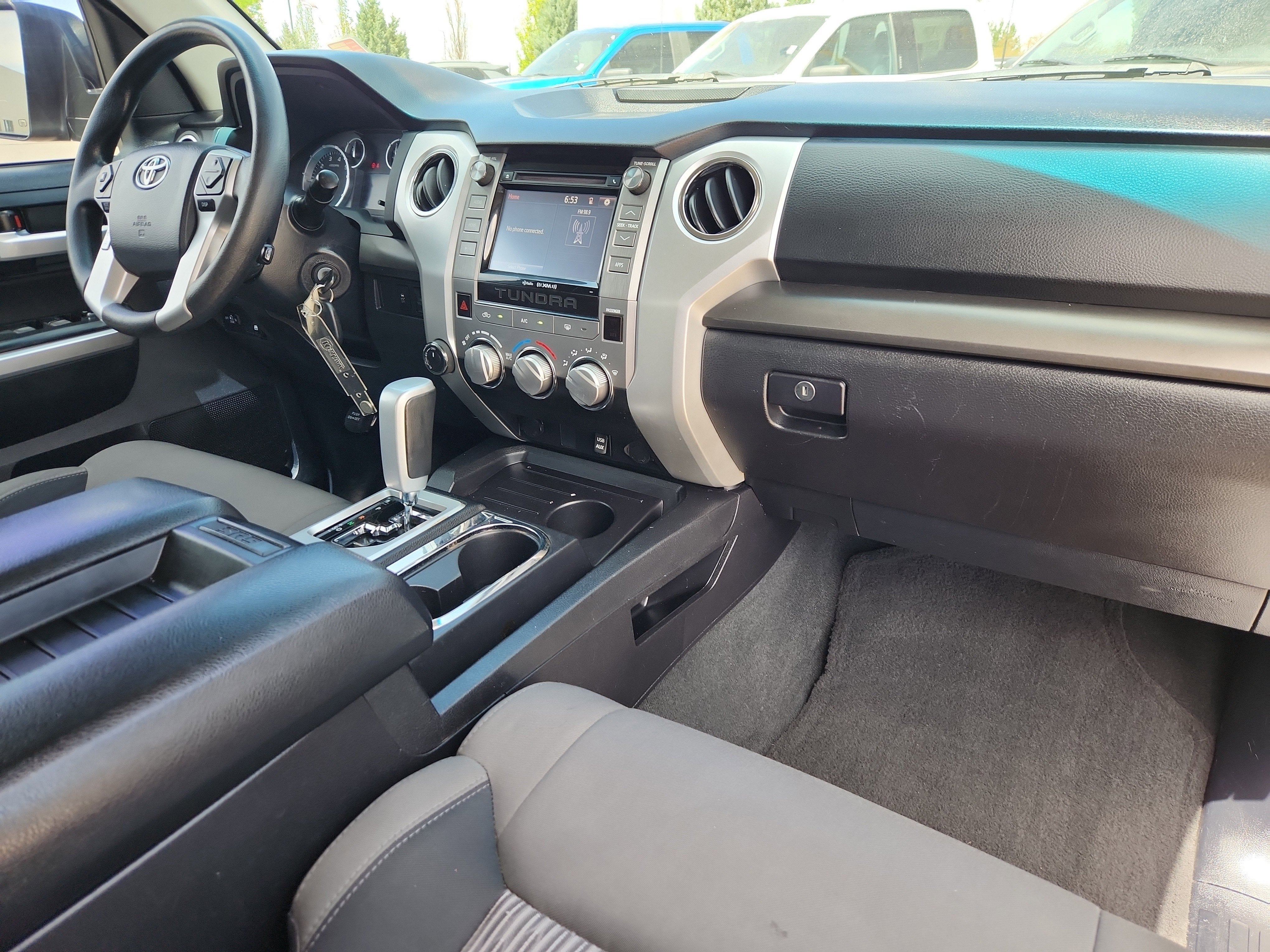 2014 Toyota Tundra SR5