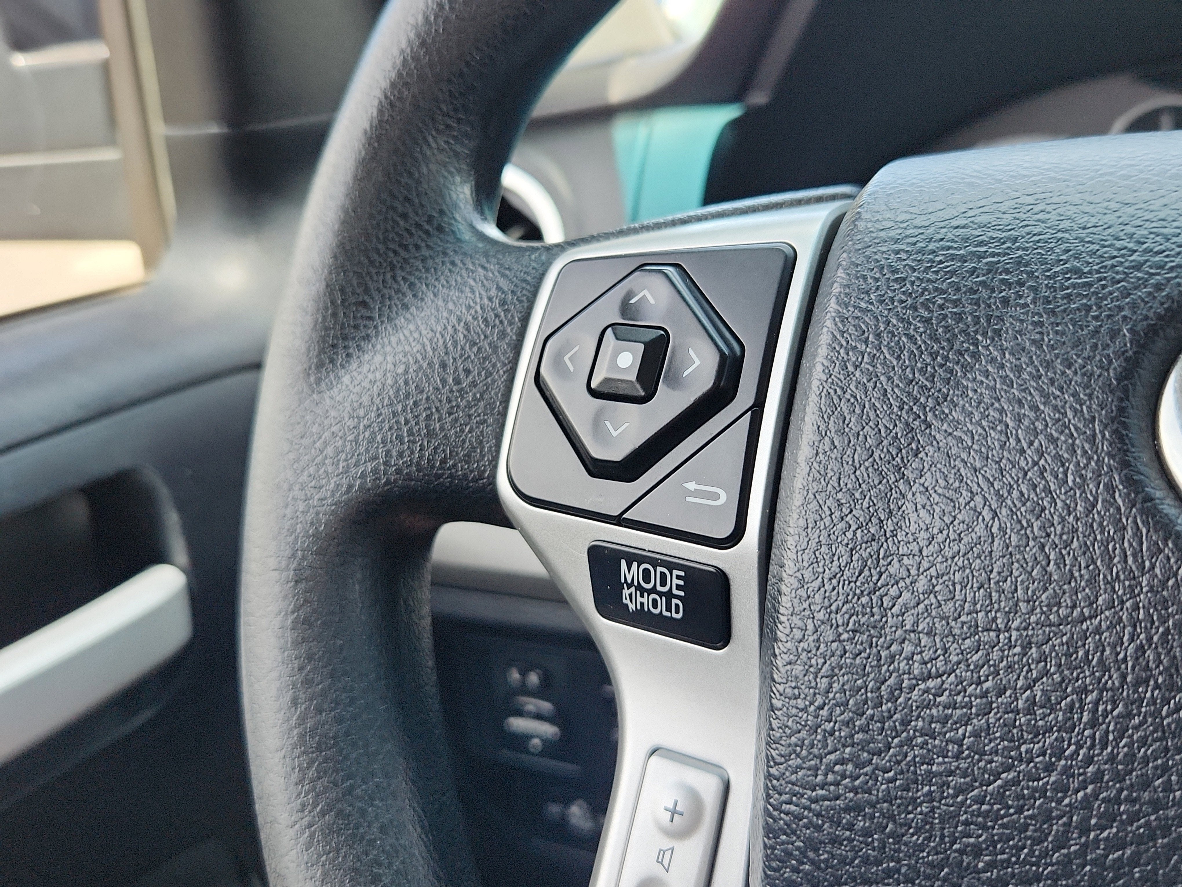 2014 Toyota Tundra SR5