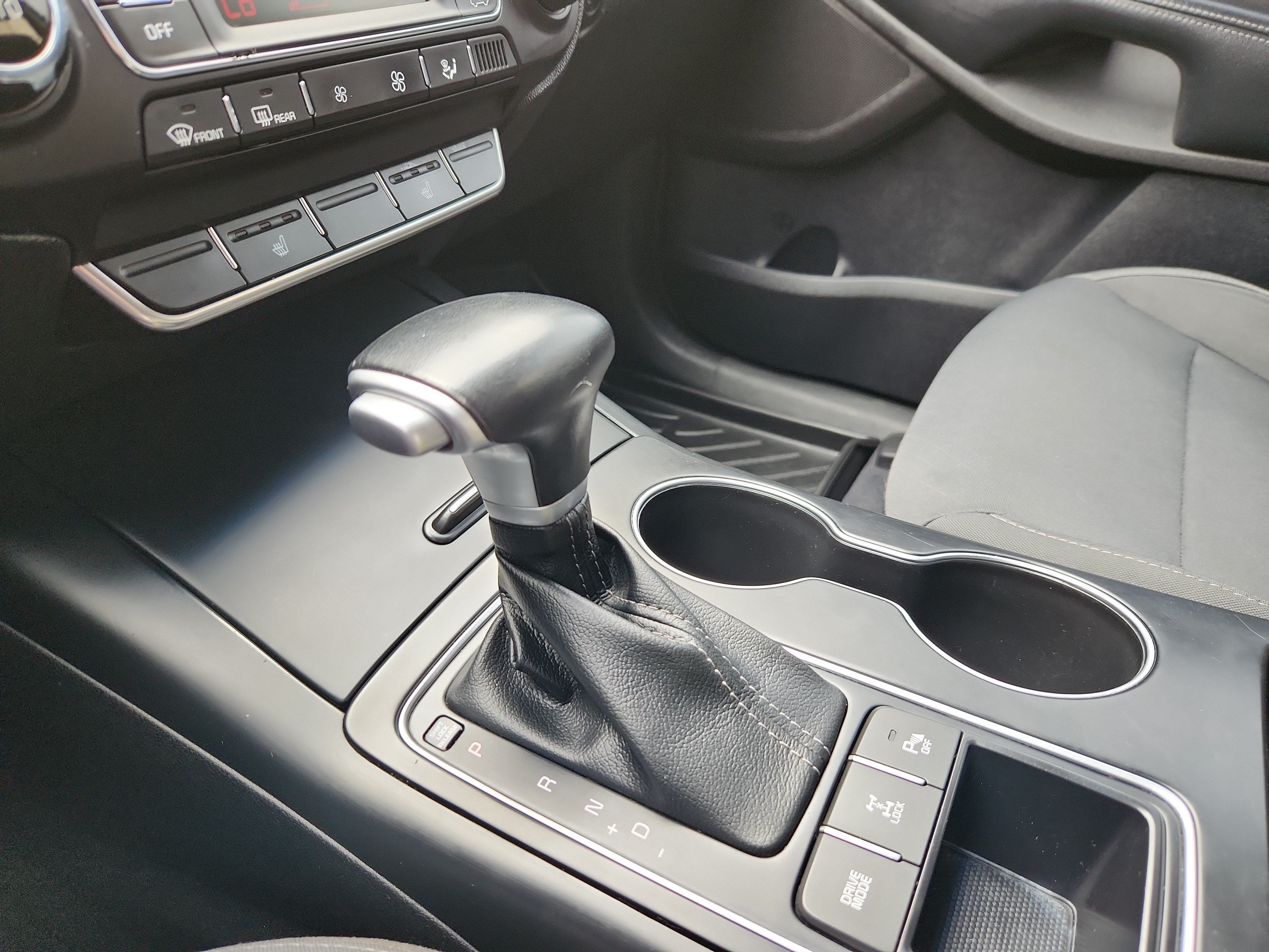 2020 Kia Sorento S V6