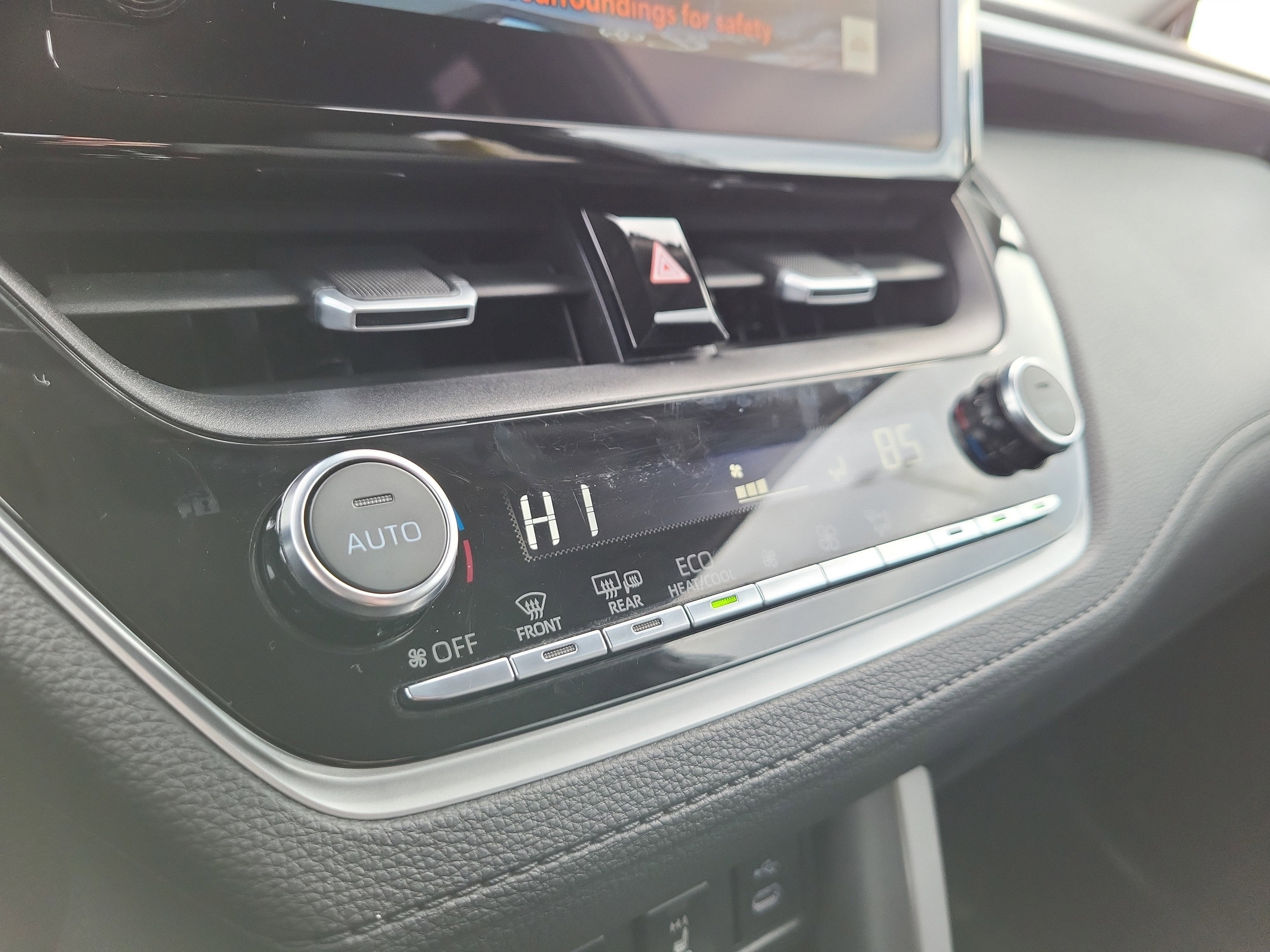 2023 Toyota Corolla Cross XLE