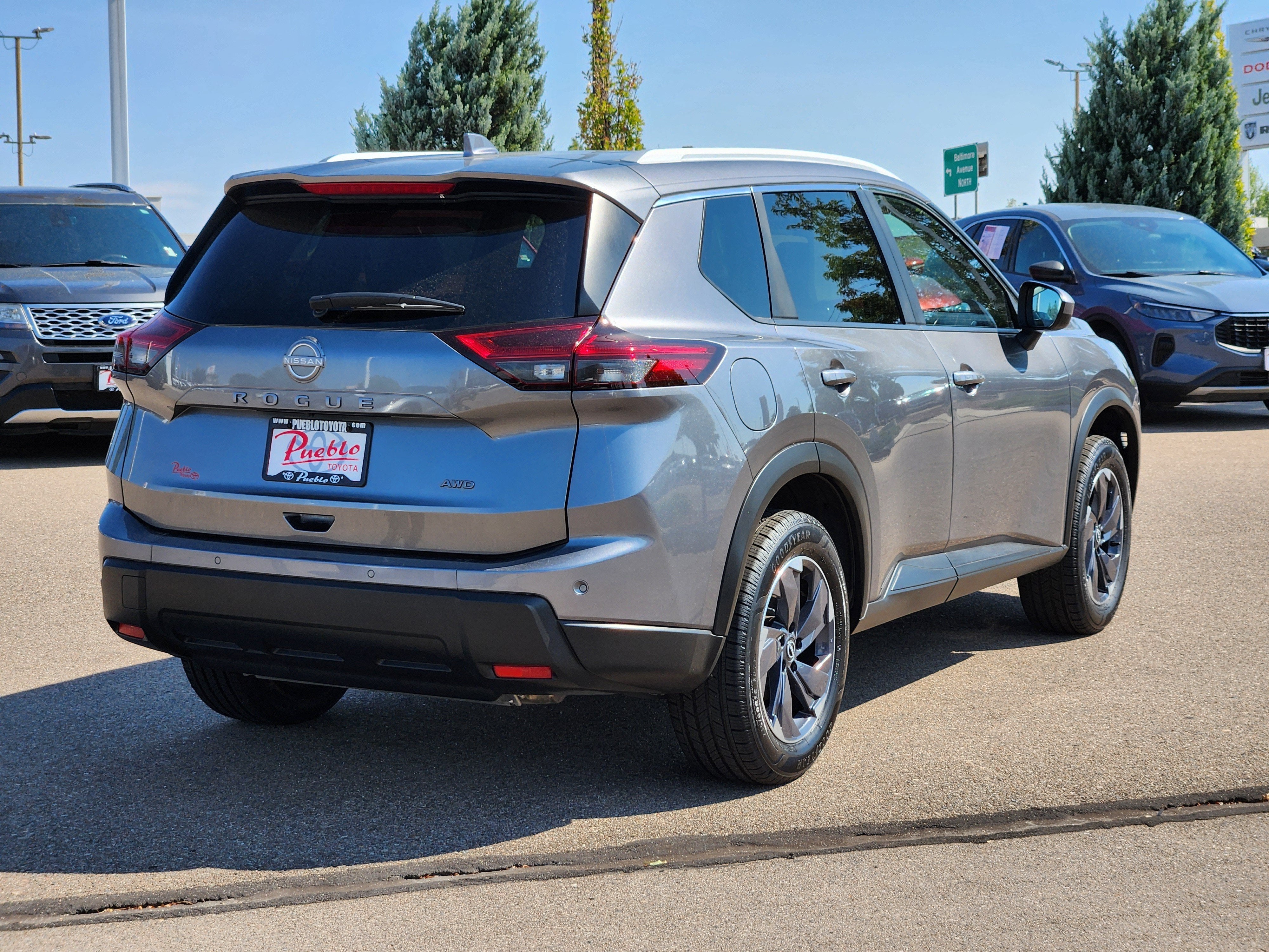 2025 Nissan Rogue SV