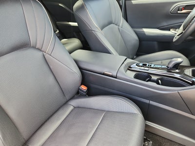 2025 Toyota Crown Signia UP