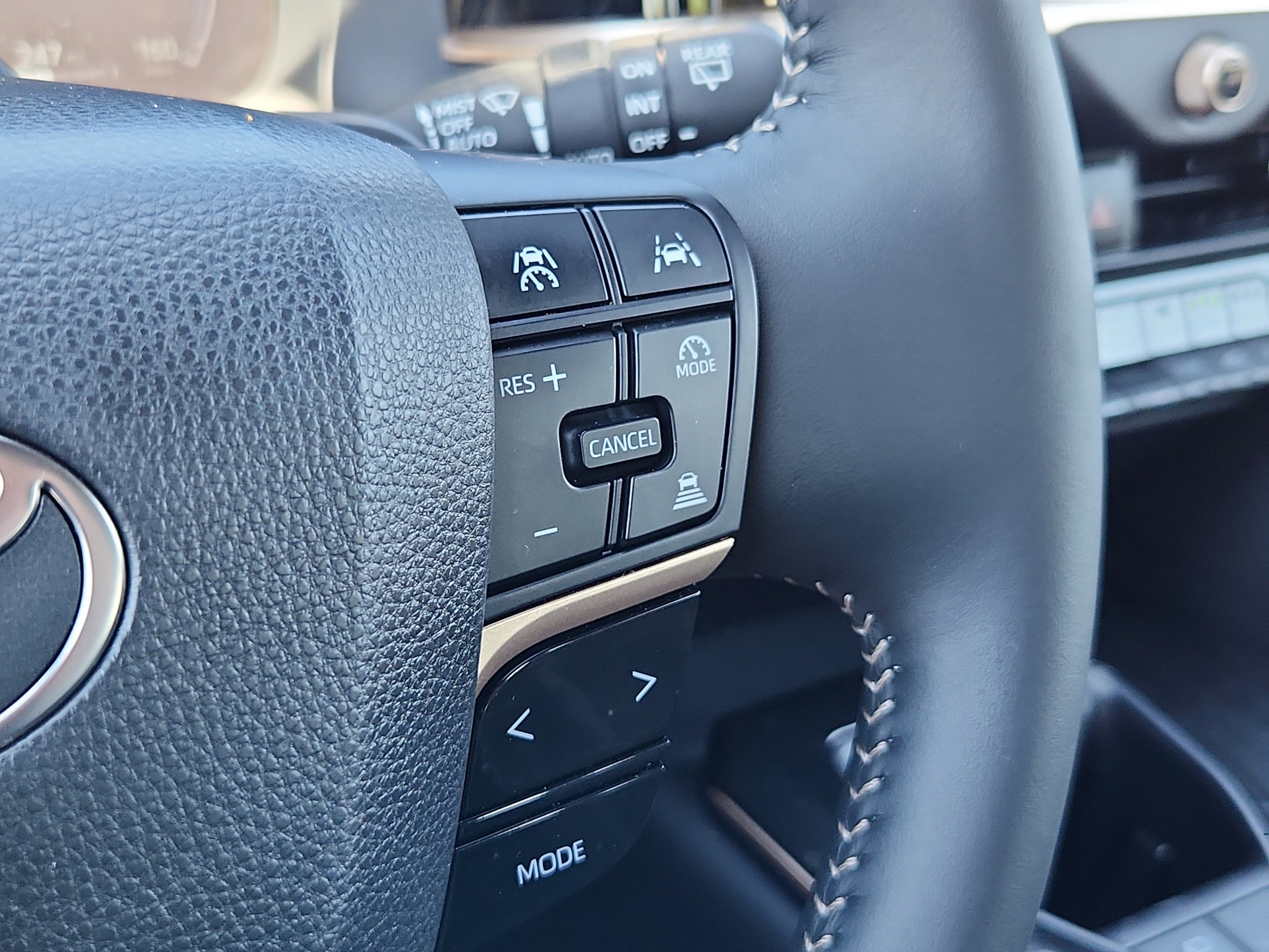 2025 Toyota Crown Signia Limited