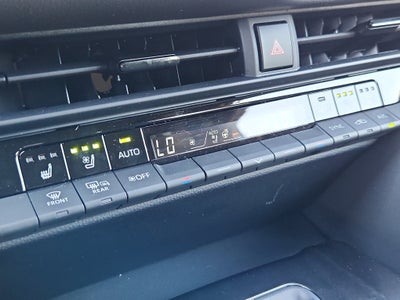 2025 Toyota Crown Signia Limited