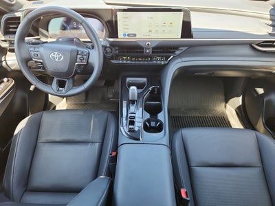 2025 Toyota Crown Signia Limited