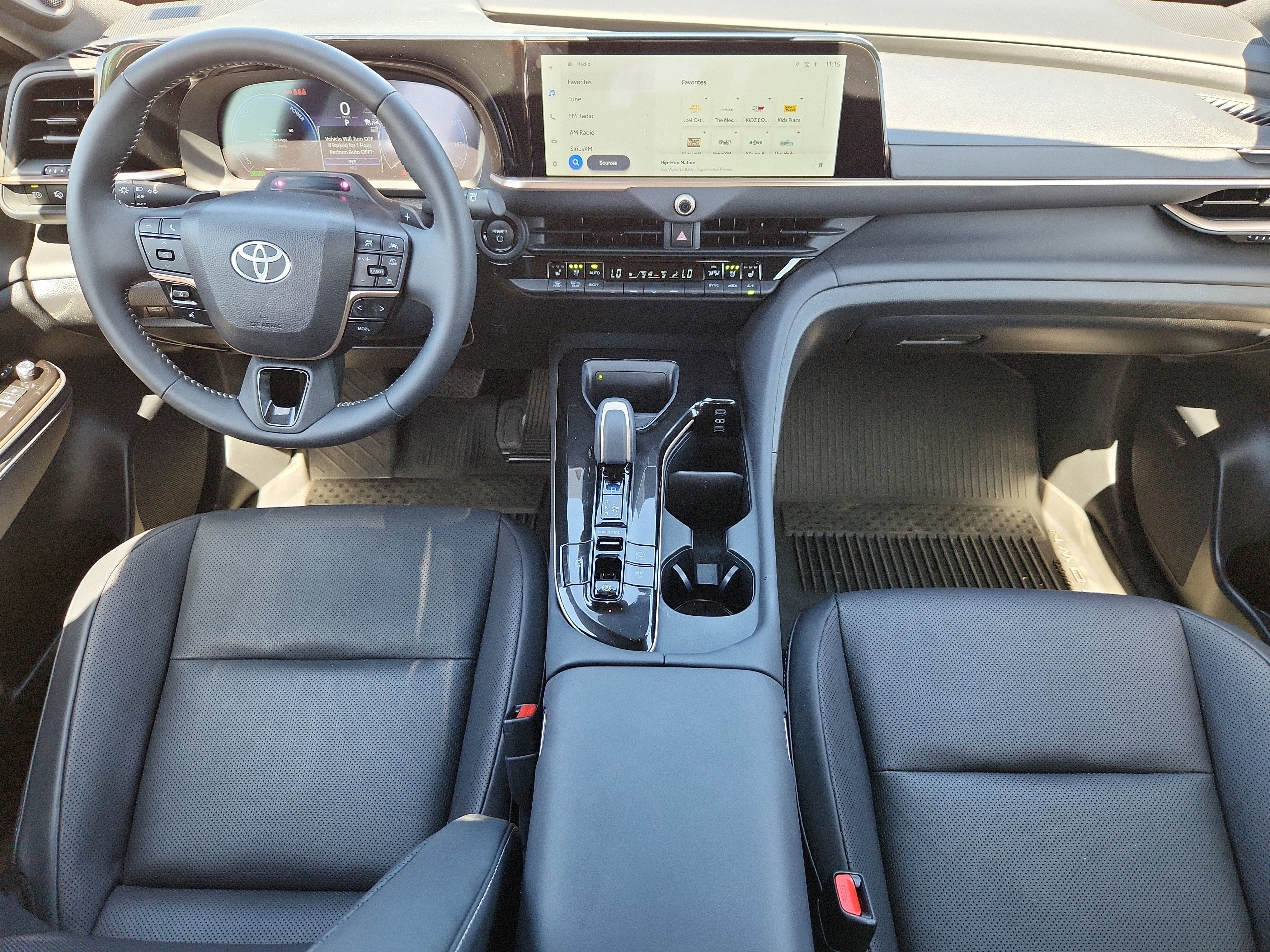 2025 Toyota Crown Signia Limited