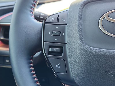 2025 Toyota Prius Plug-In Hybrid SE