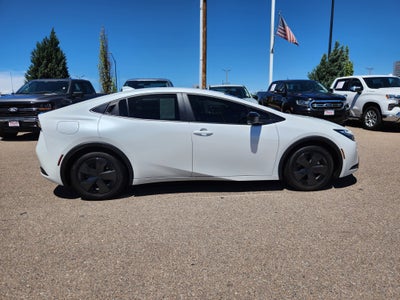 2025 Toyota Prius Plug-In Hybrid SE