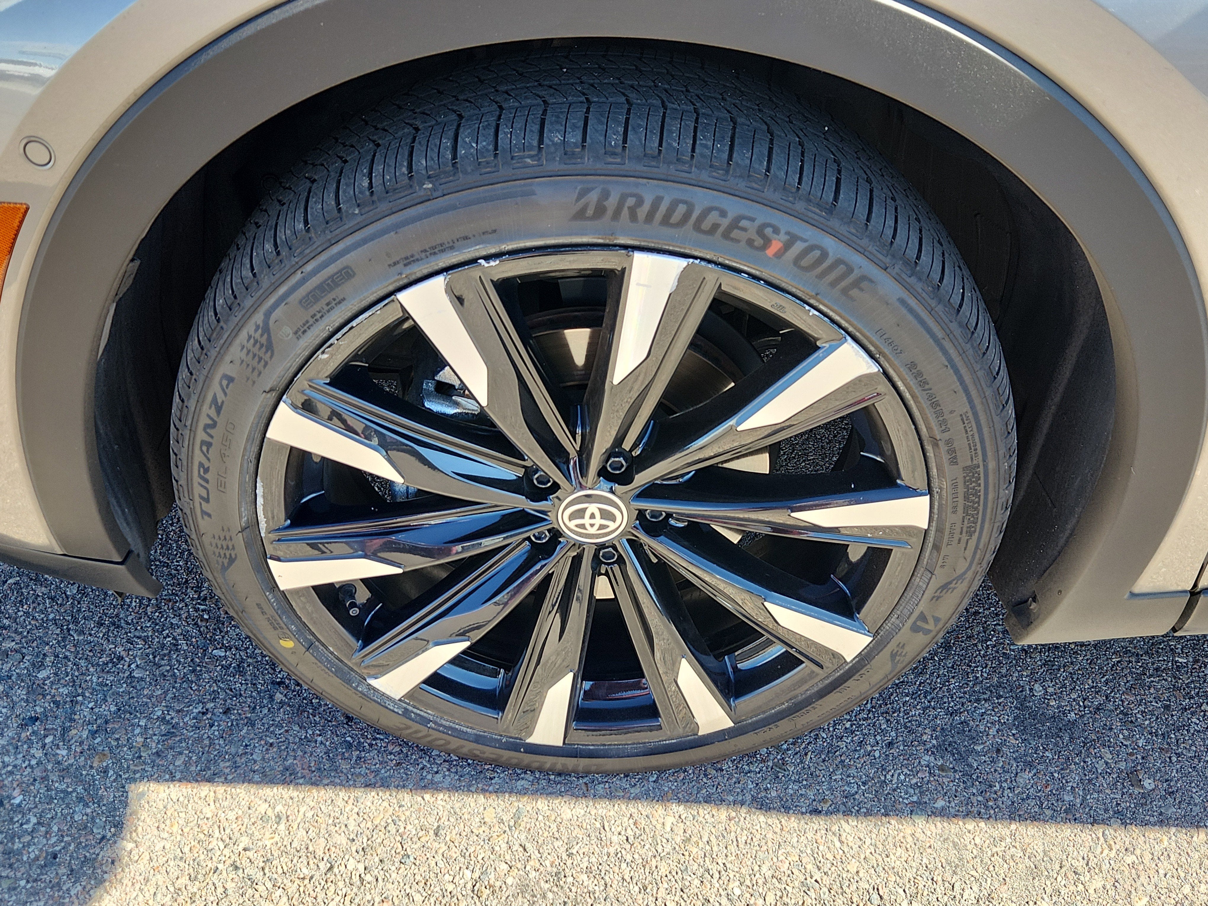 2023 Toyota Crown Platinum