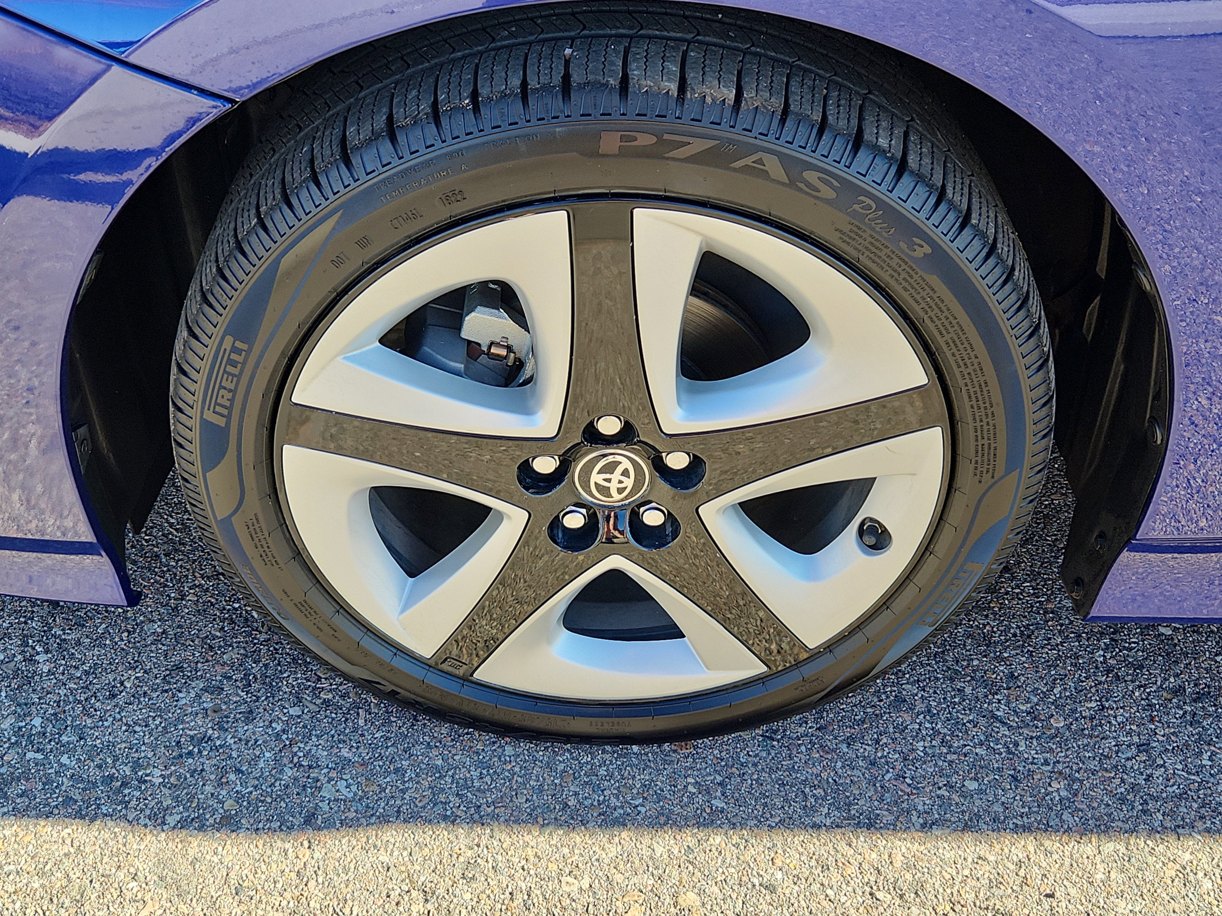 2017 Toyota Prius Three Touring