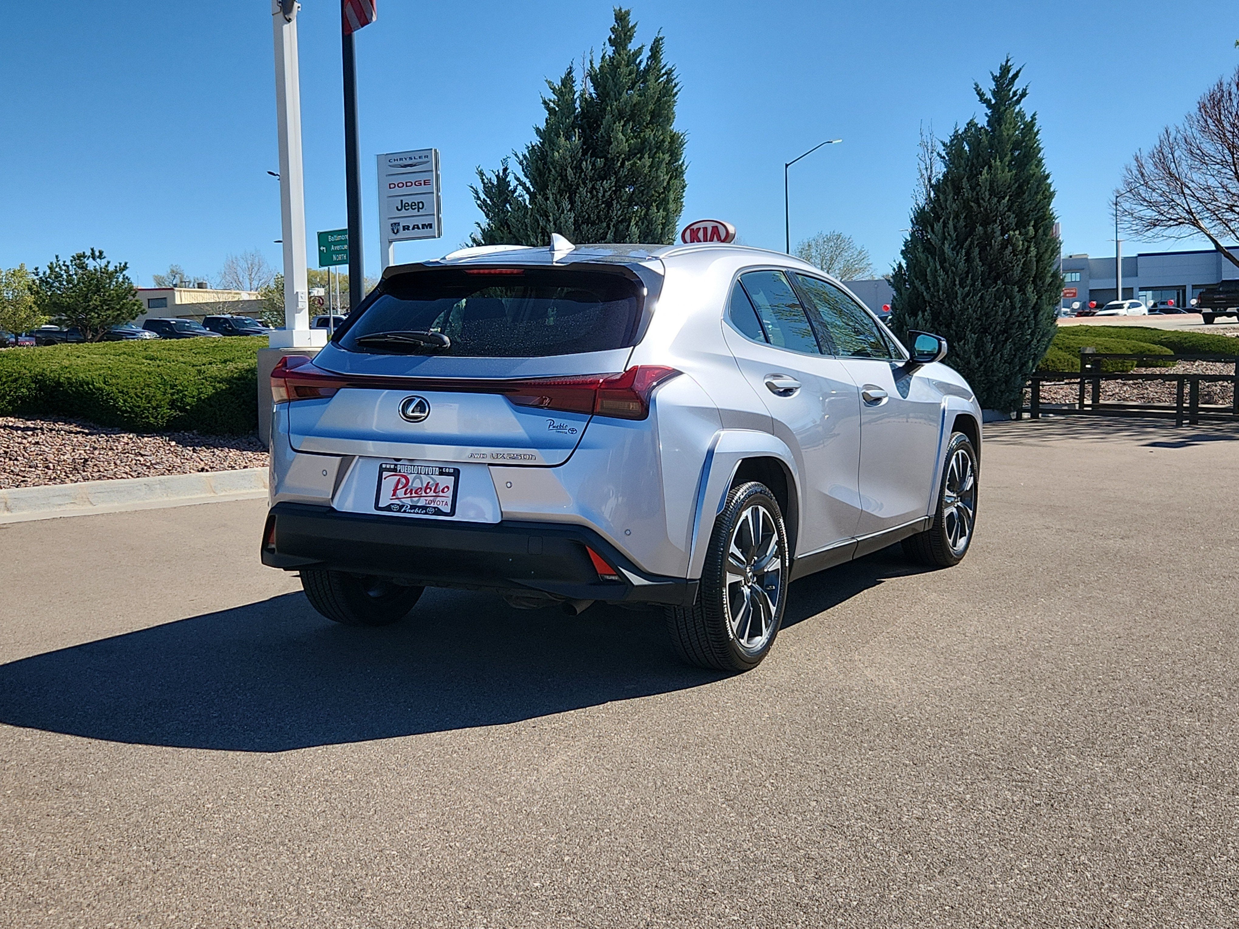 2024 Lexus UX UX 250h Premium