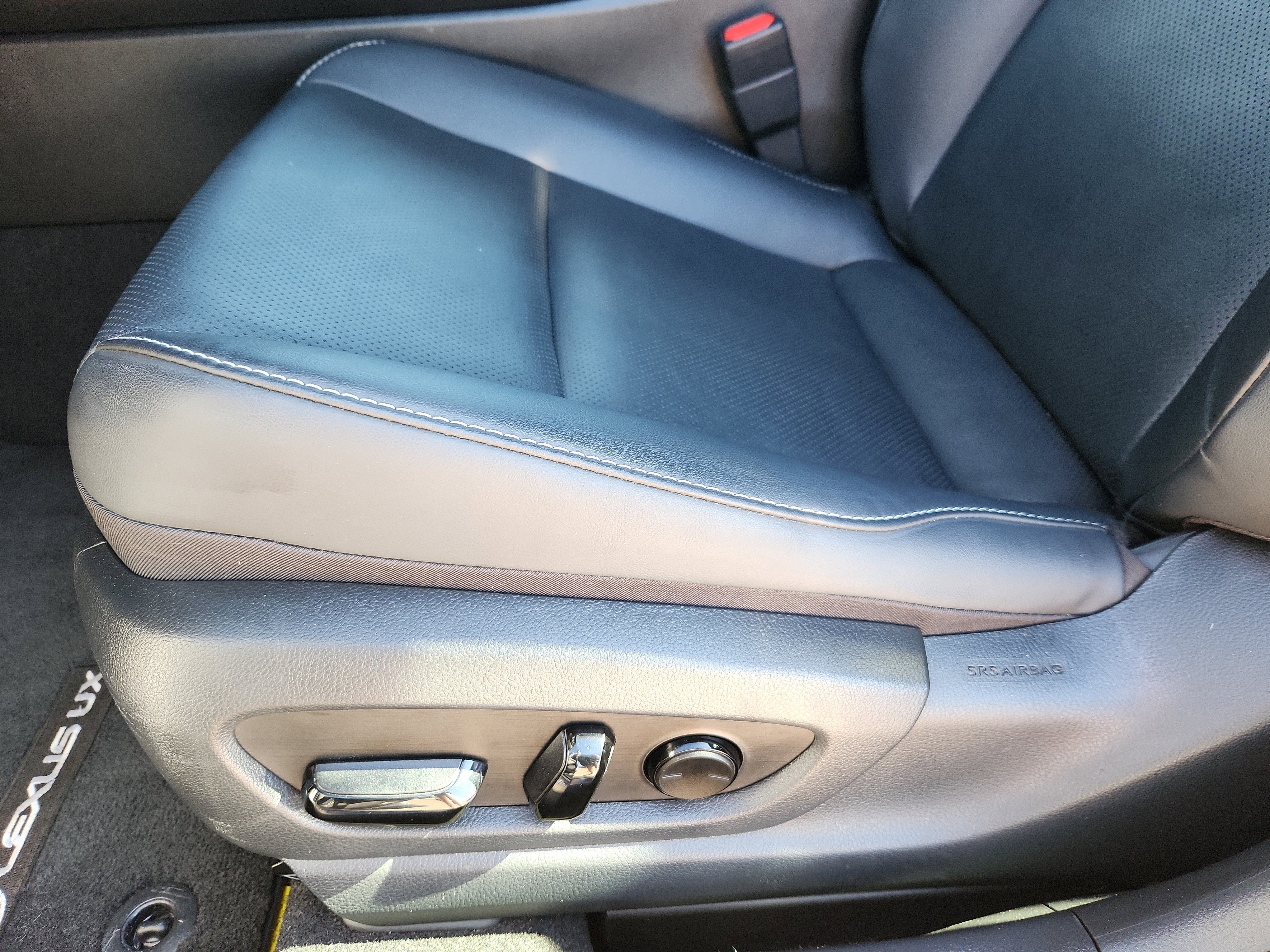 2024 Lexus UX UX 250h Premium