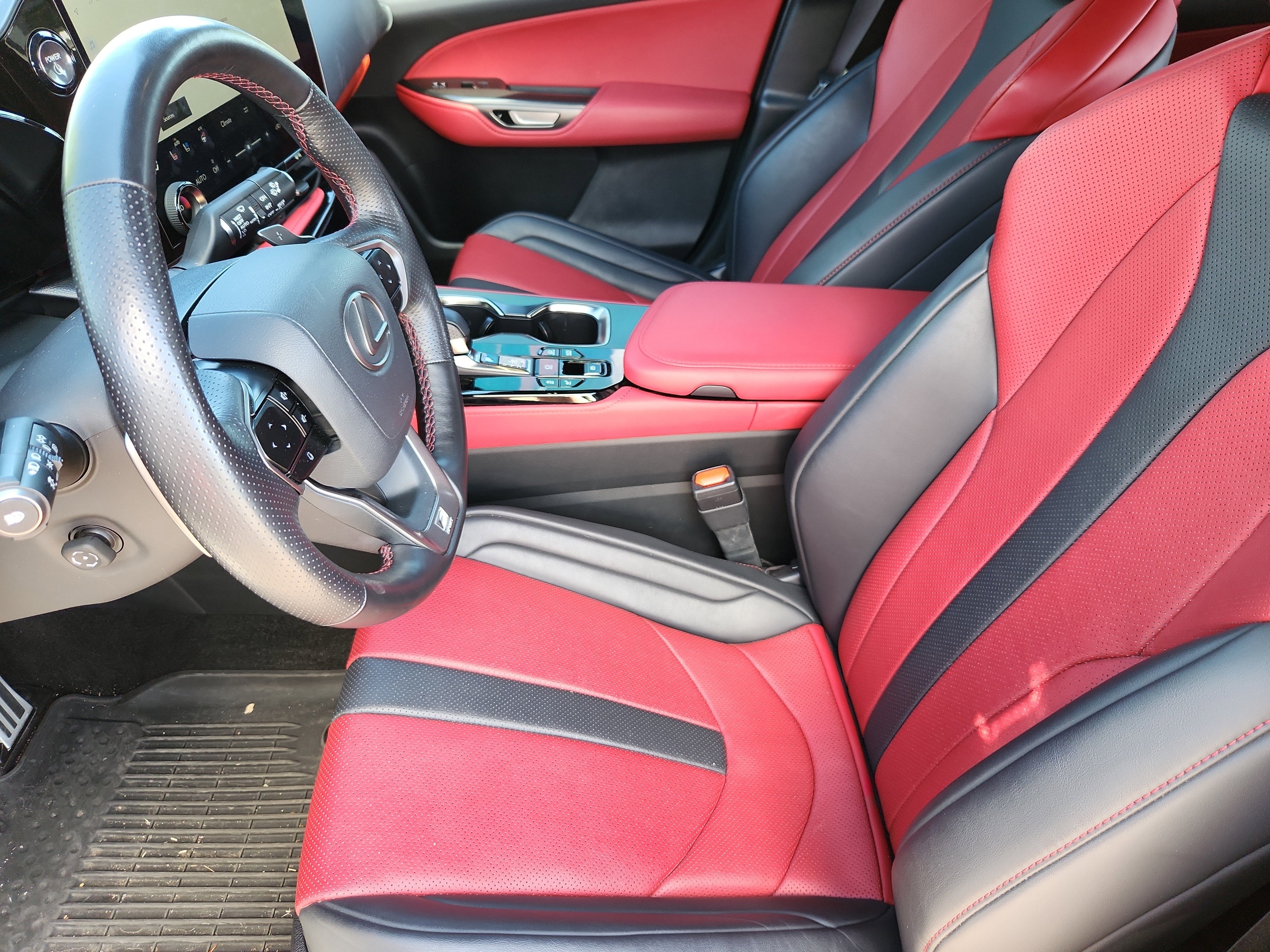 2024 Lexus NX NX 450h+ F SPORT Handling