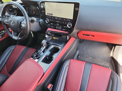 2024 Lexus NX NX 450h+ F SPORT Handling