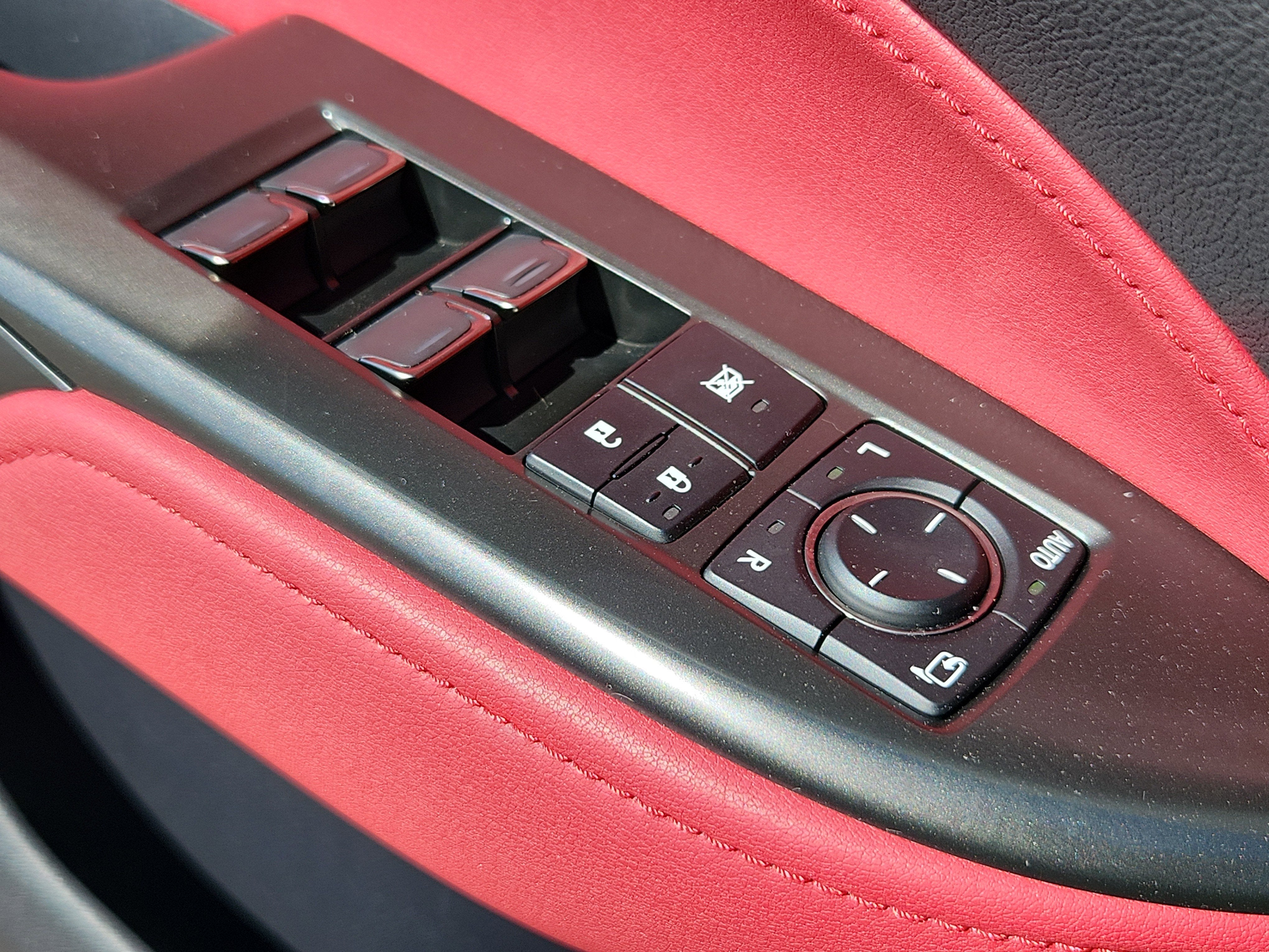2024 Lexus NX NX 450h+ F SPORT Handling