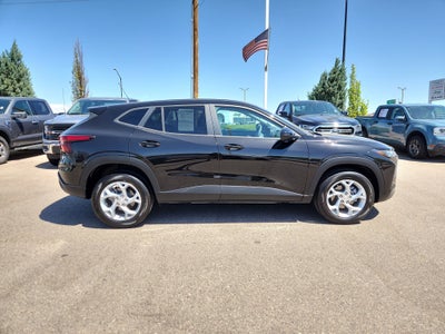 2025 Chevrolet Trax LS