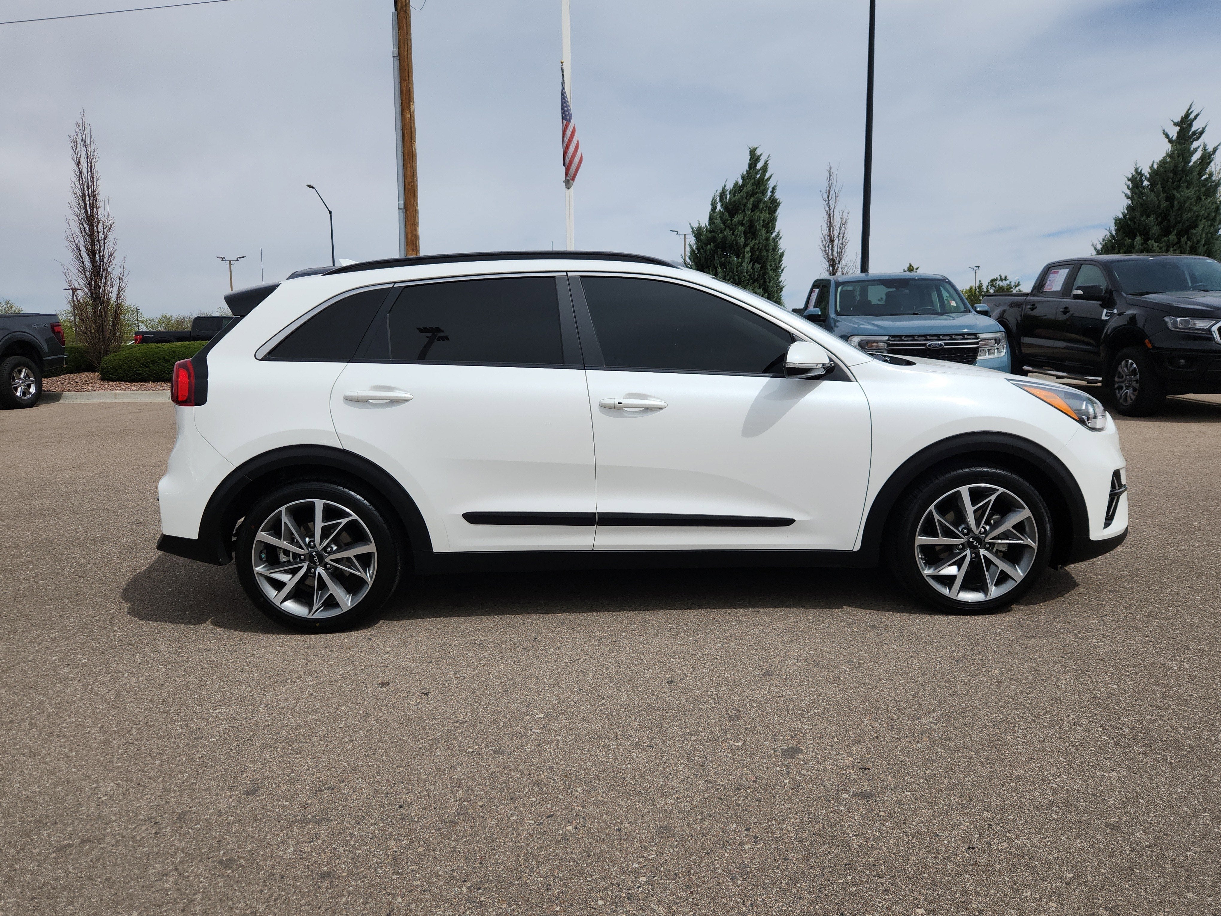 2022 Kia Niro Touring SE