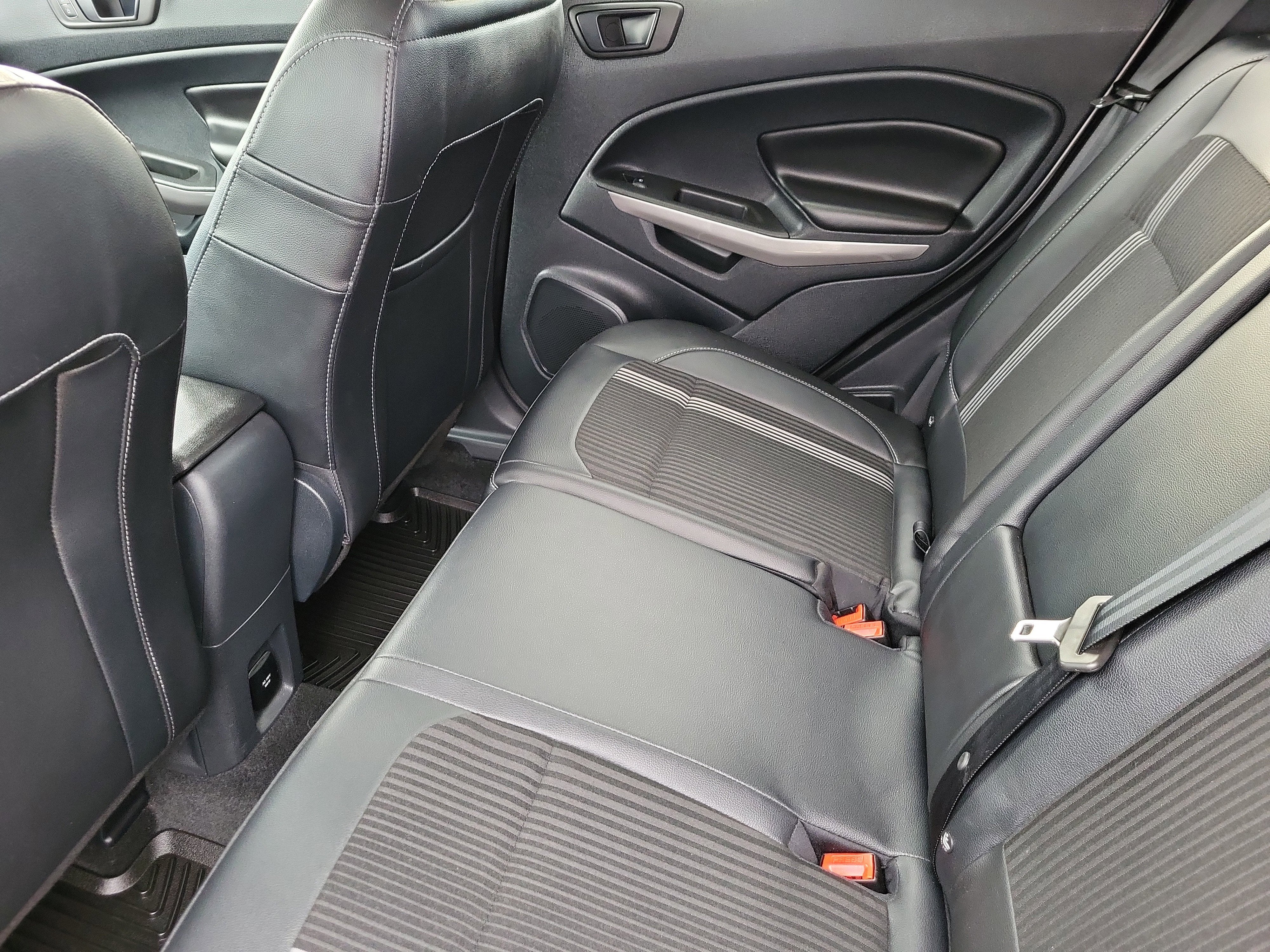 2020 Ford EcoSport SES