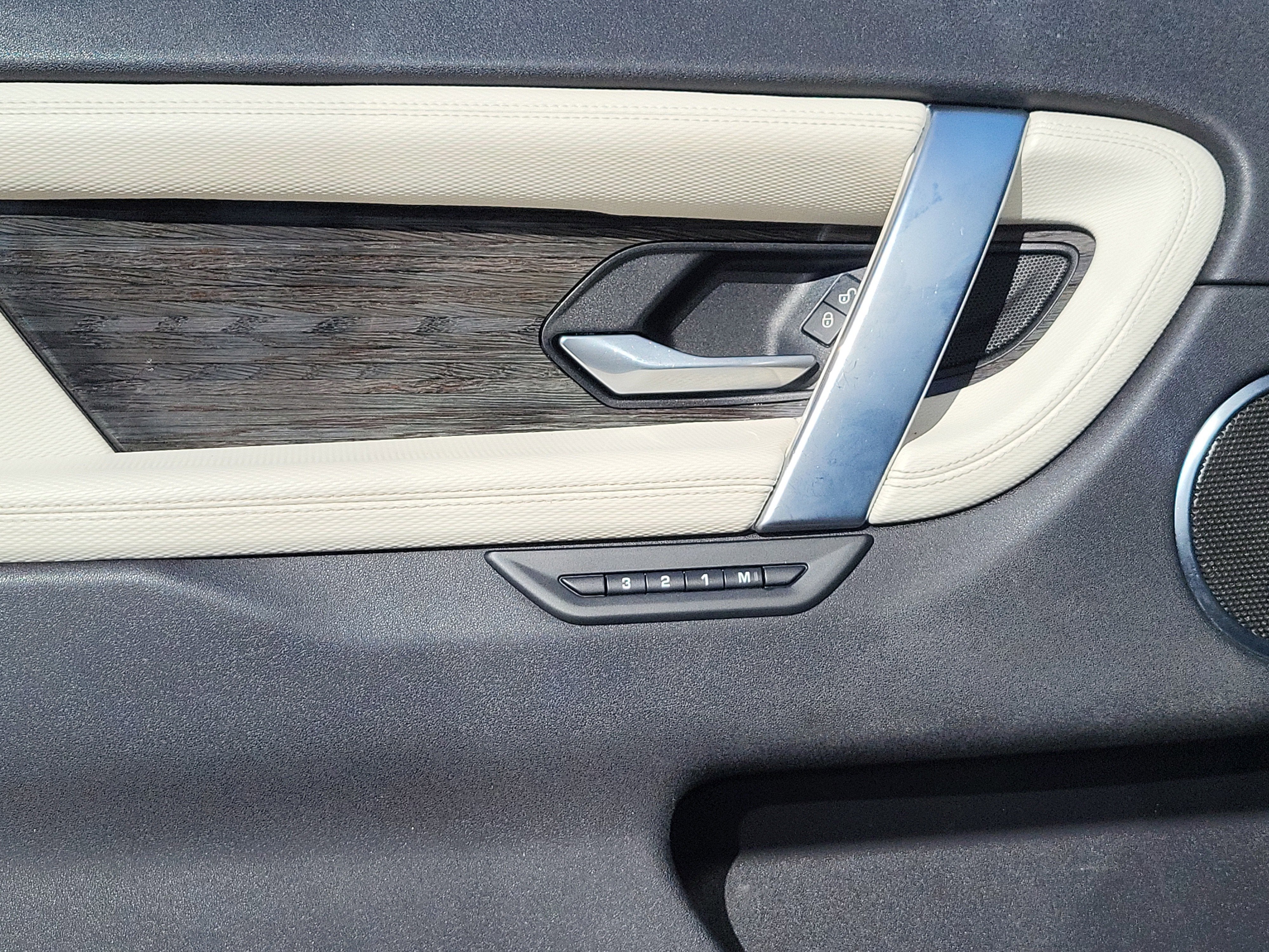 2020 Land Rover Discovery Sport UP