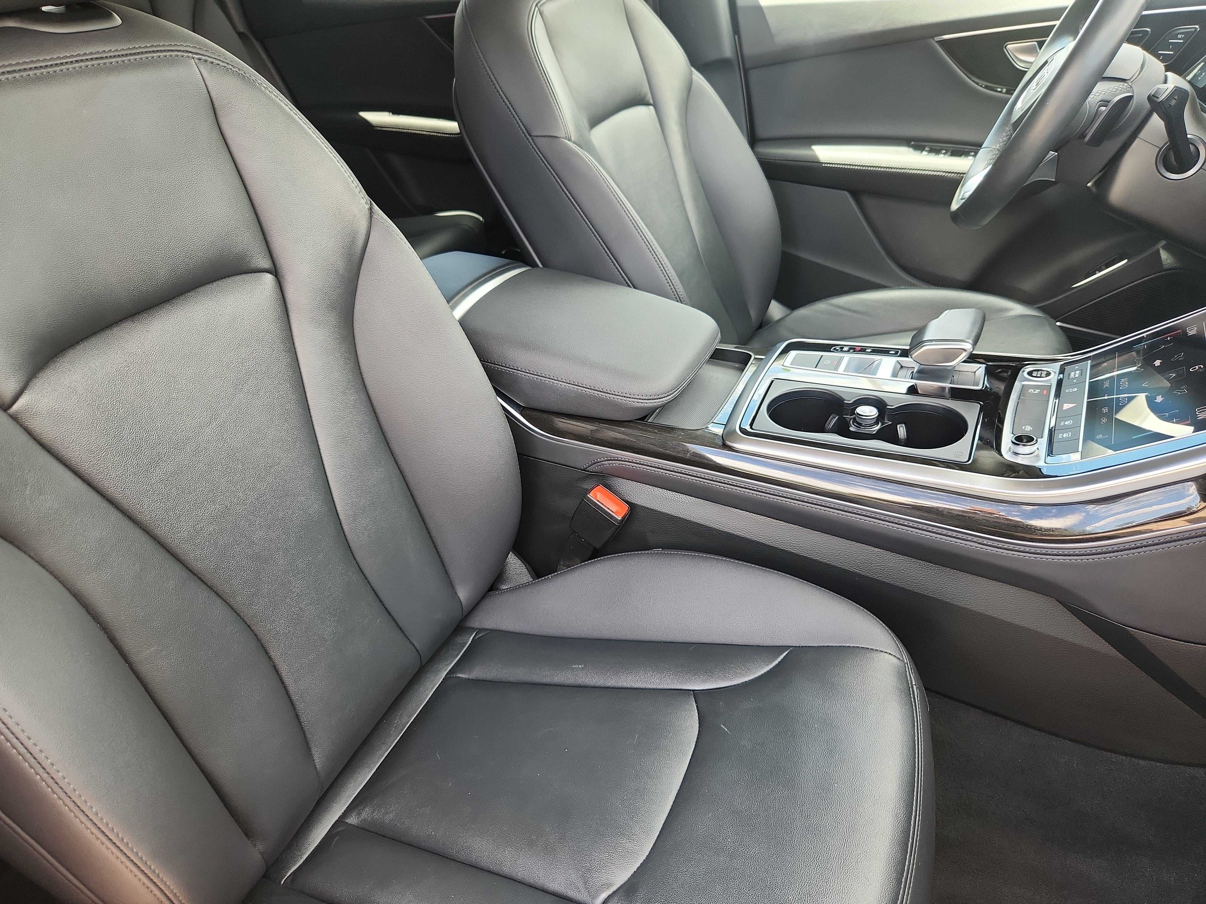2024 Audi Q7 Premium Plus