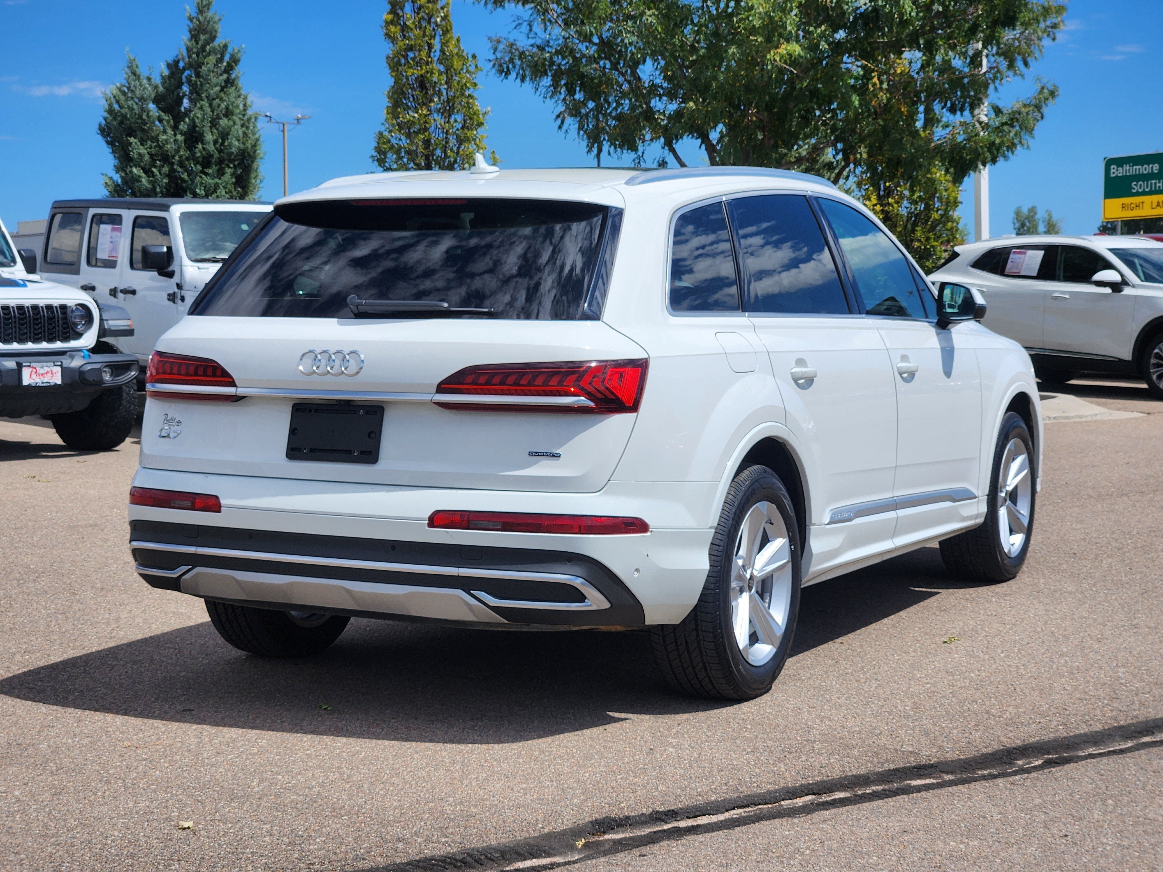 2024 Audi Q7 Premium Plus