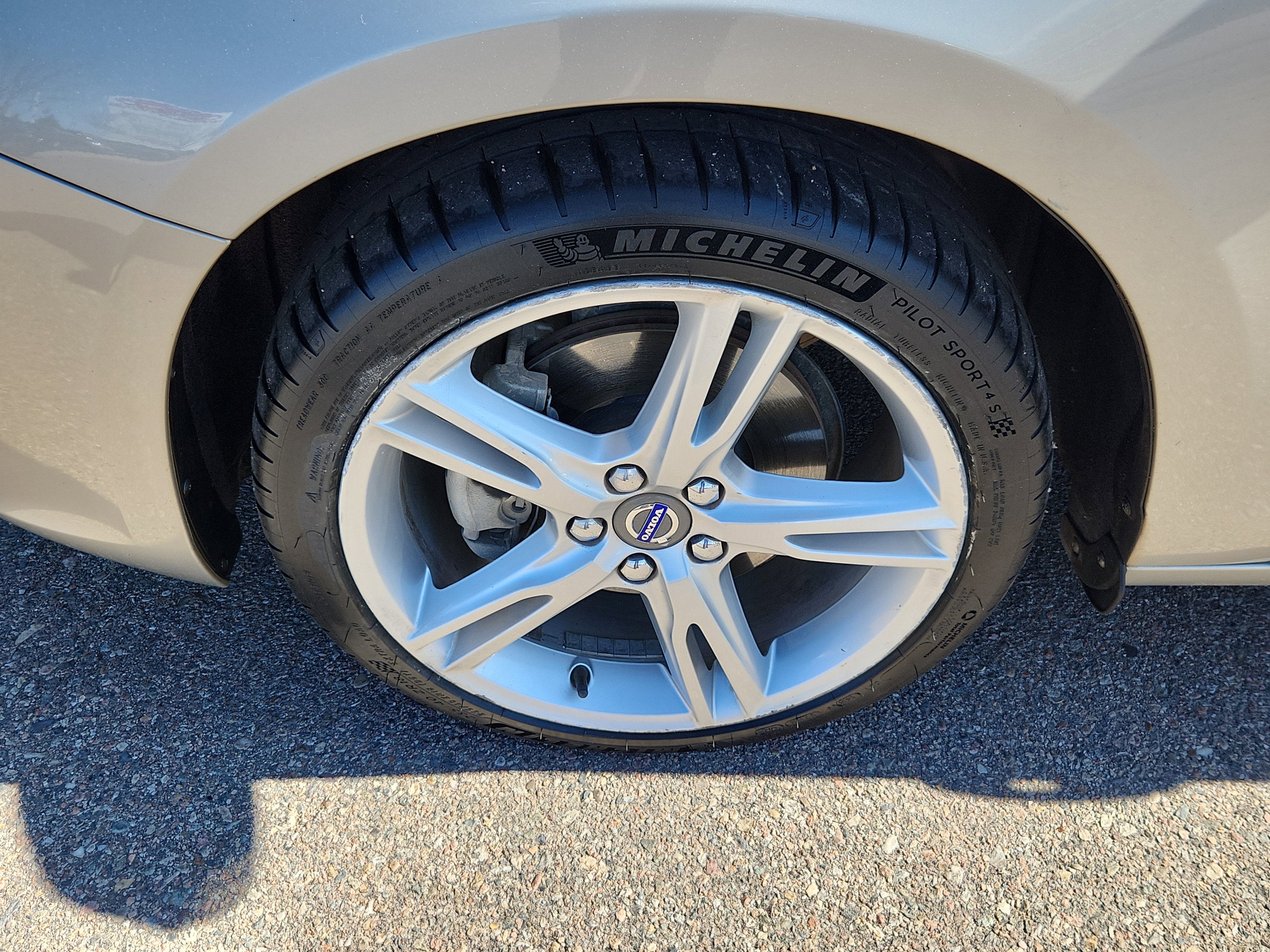 2017 Volvo V60 Premier