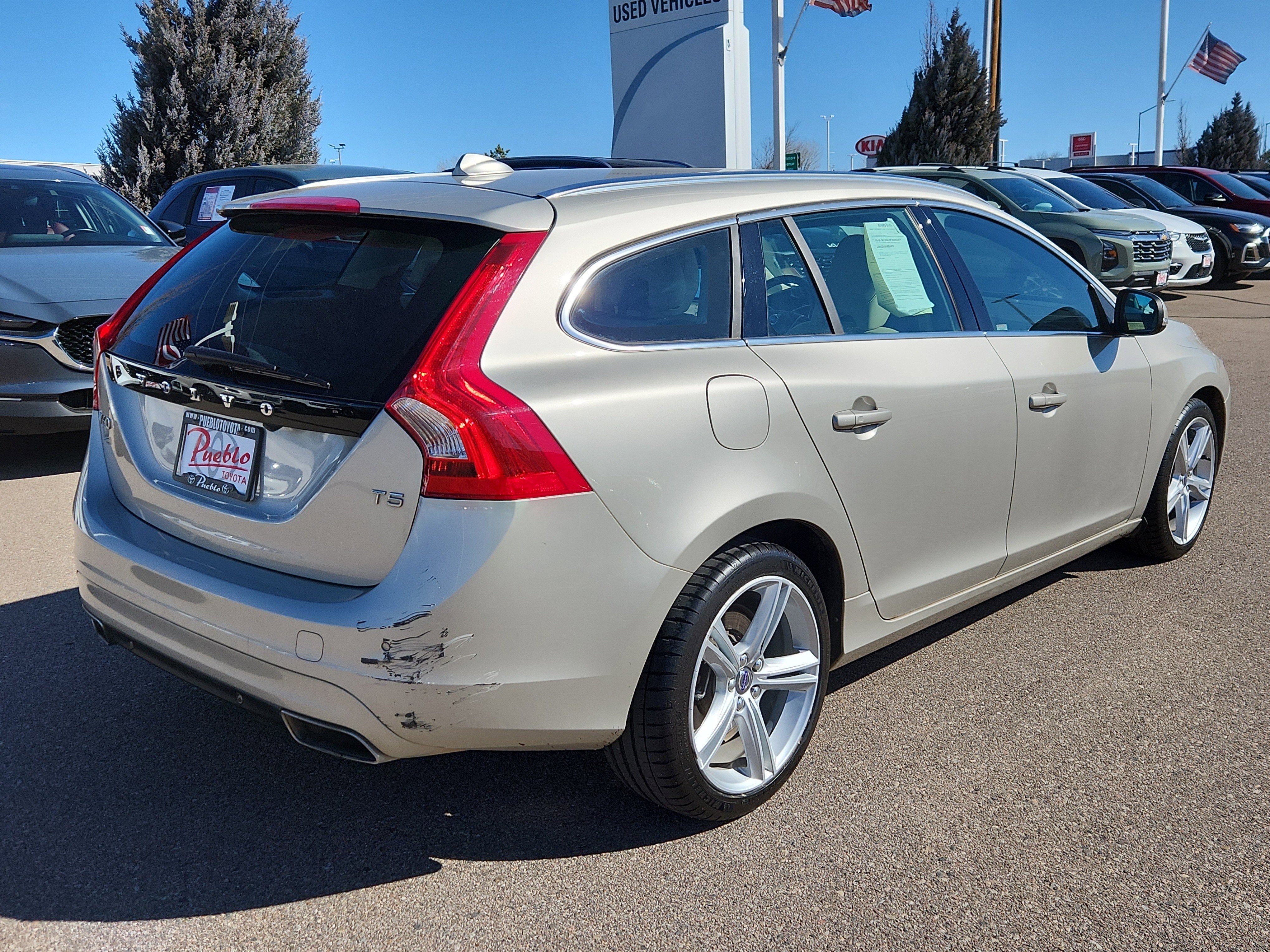 2017 Volvo V60 Premier