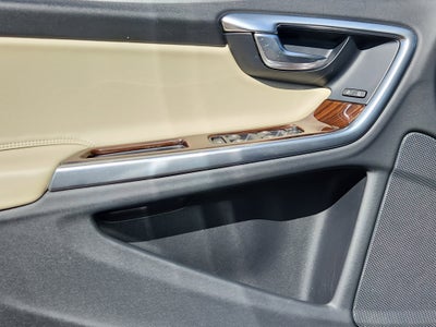 2017 Volvo V60 Premier