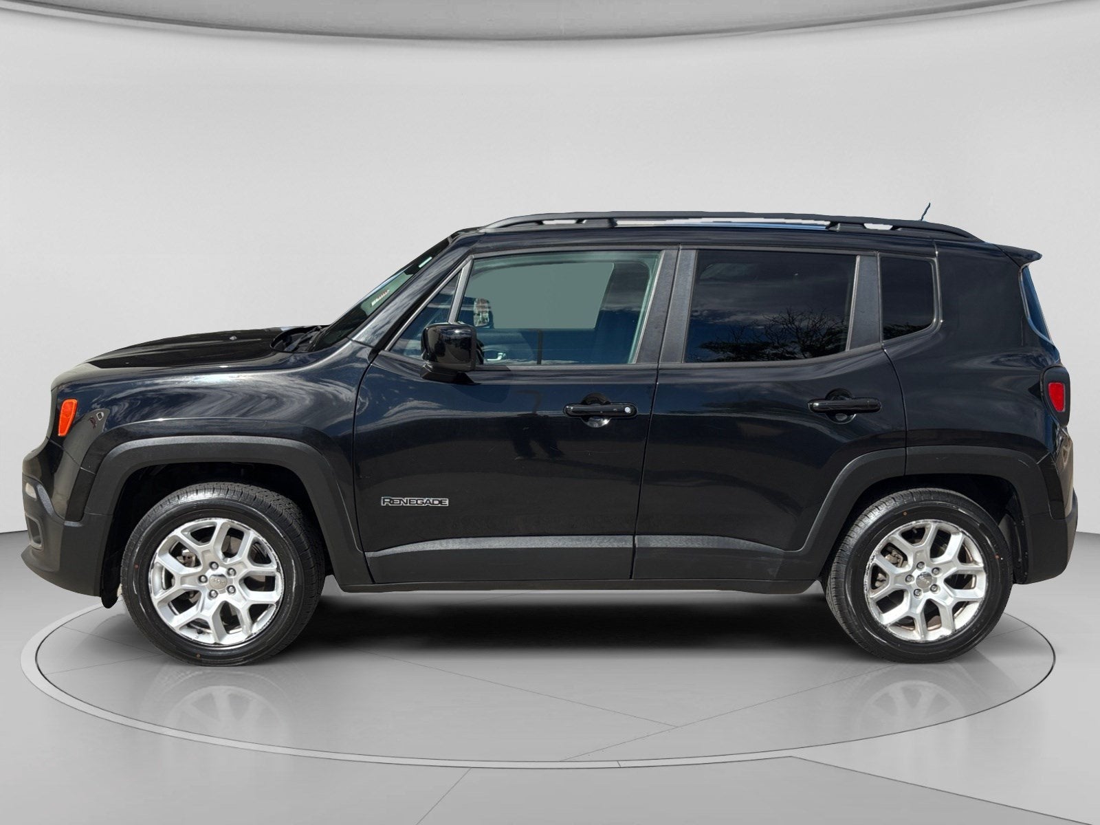 Used 2017 Jeep Renegade Latitude with VIN ZACCJABB3HPE90843 for sale in Pueblo, CO