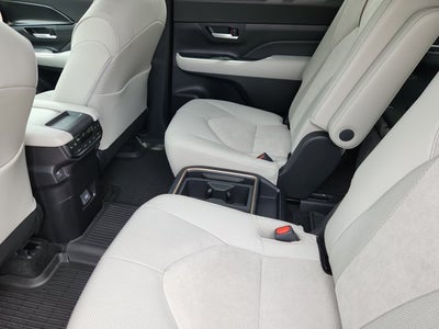 2026 Toyota Grand Highlander Hybrid MAX Platinum