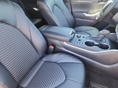 2026 Toyota Highlander XSE