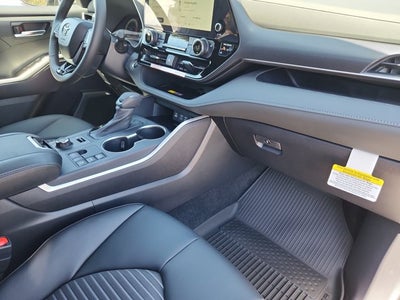 2026 Toyota Highlander XSE