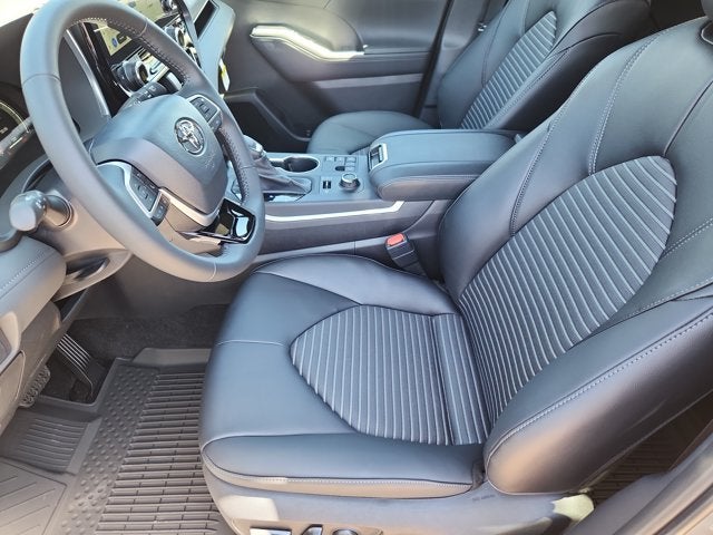 2026 Toyota Highlander XSE
