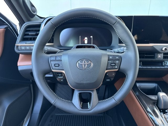 2026 Toyota Toyota Crown Signia Limited