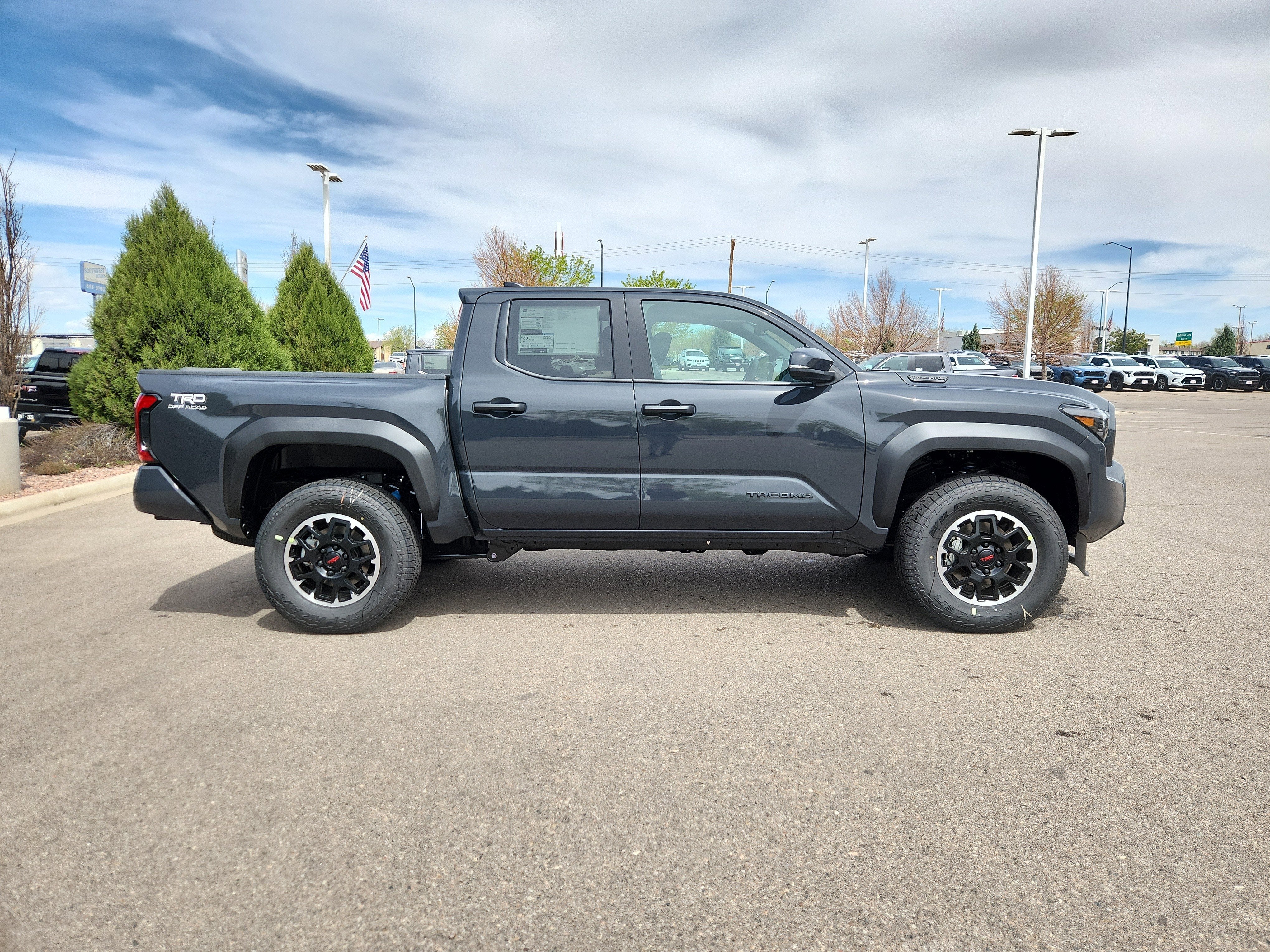 2026 Toyota Tacoma i-FORCE MAX TRD Off-Road i-FORCE MAX