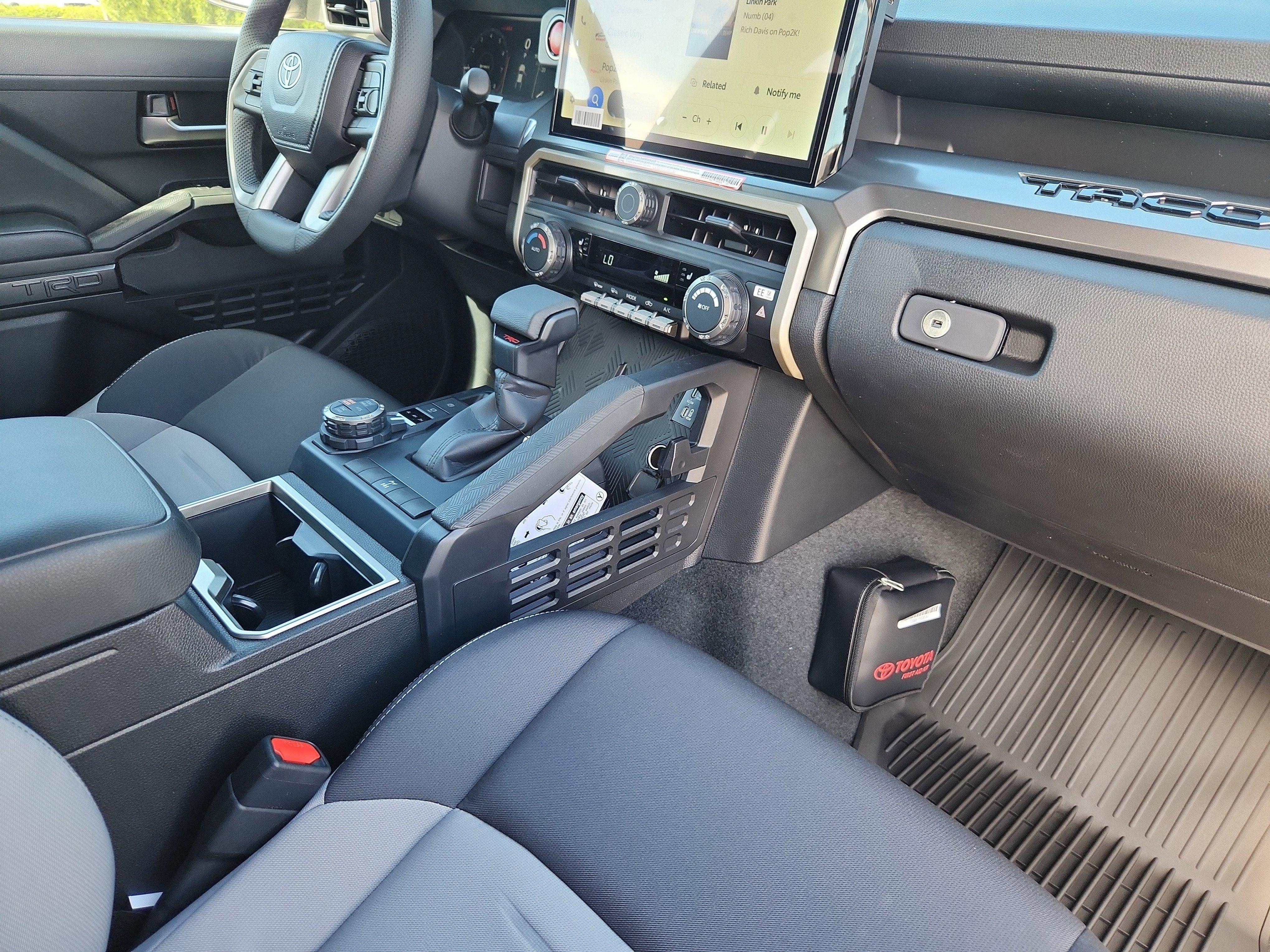 2026 Toyota Tacoma i-FORCE MAX TRD Off-Road i-FORCE MAX