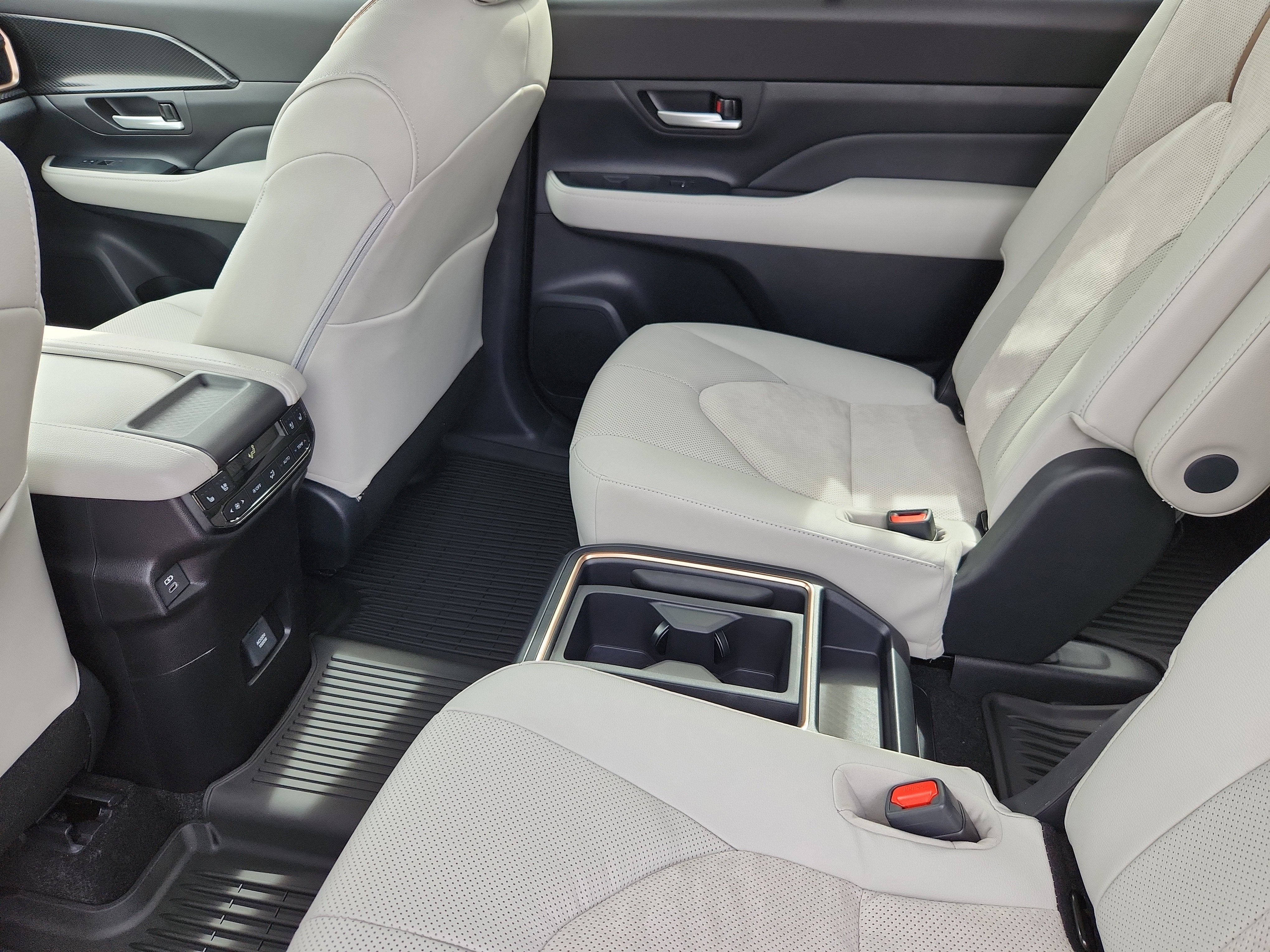 2026 Toyota Grand Highlander Hybrid Hybrid MAX Platinum