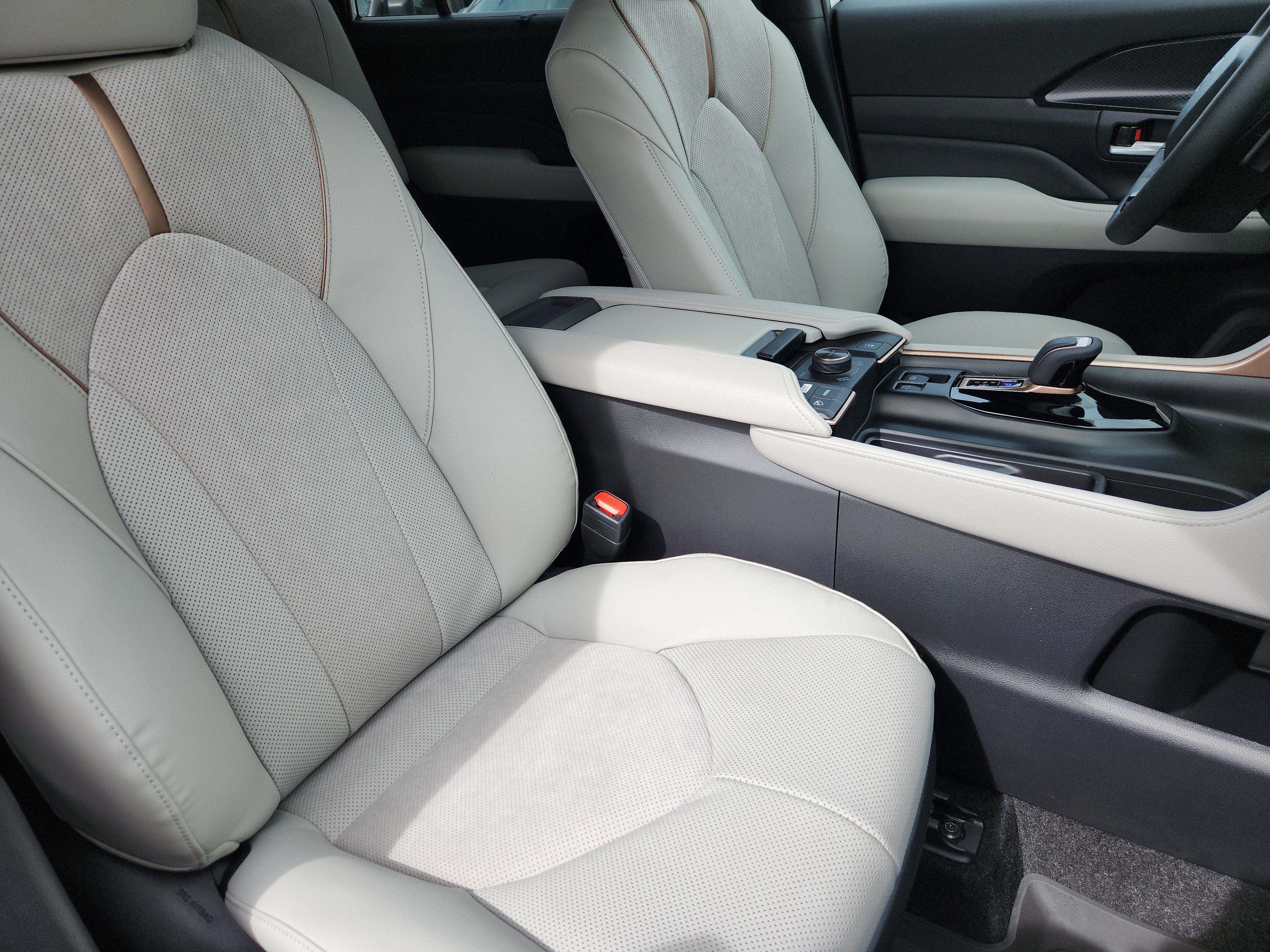 2026 Toyota Grand Highlander Hybrid Hybrid MAX Platinum