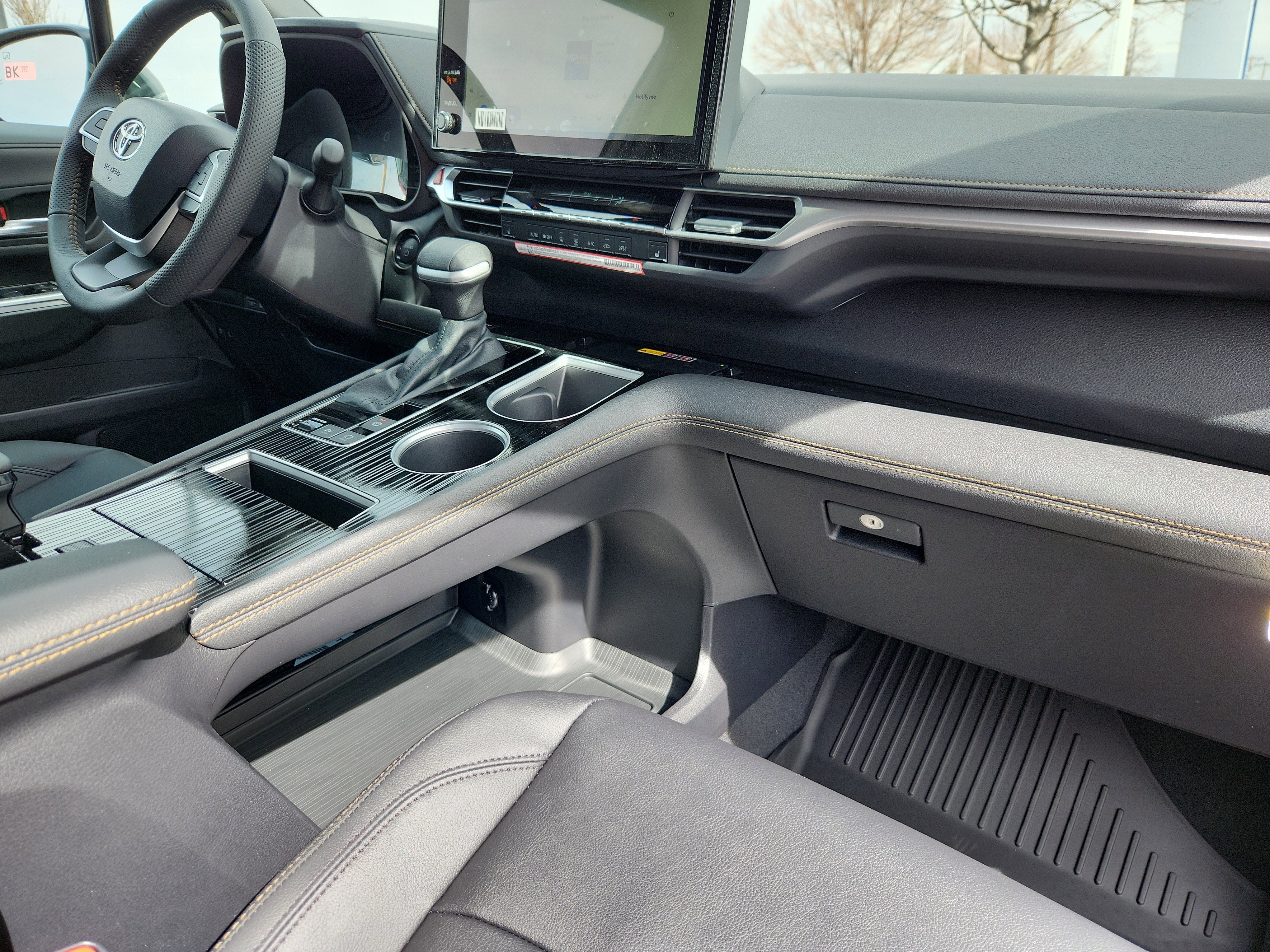 2026 Toyota Sienna Woodland Edition