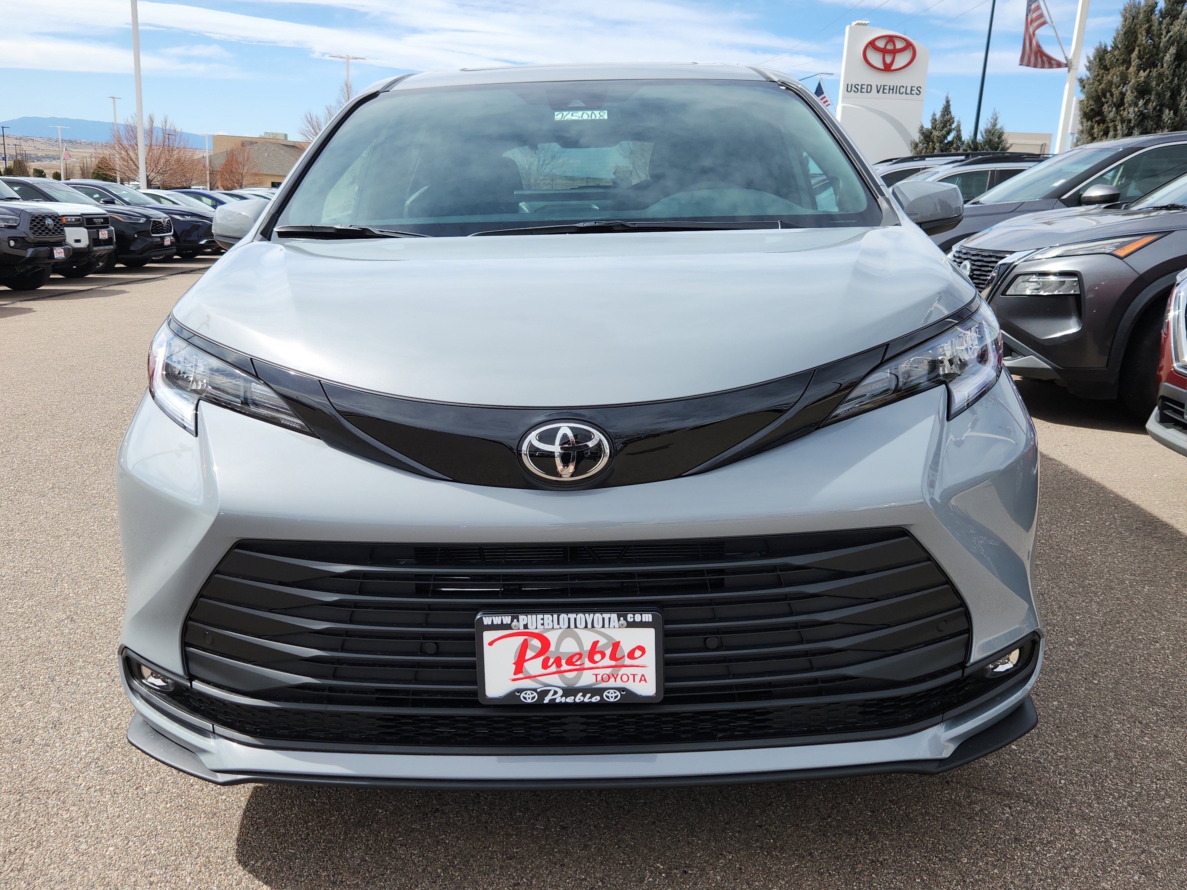 2026 Toyota Sienna Woodland Edition