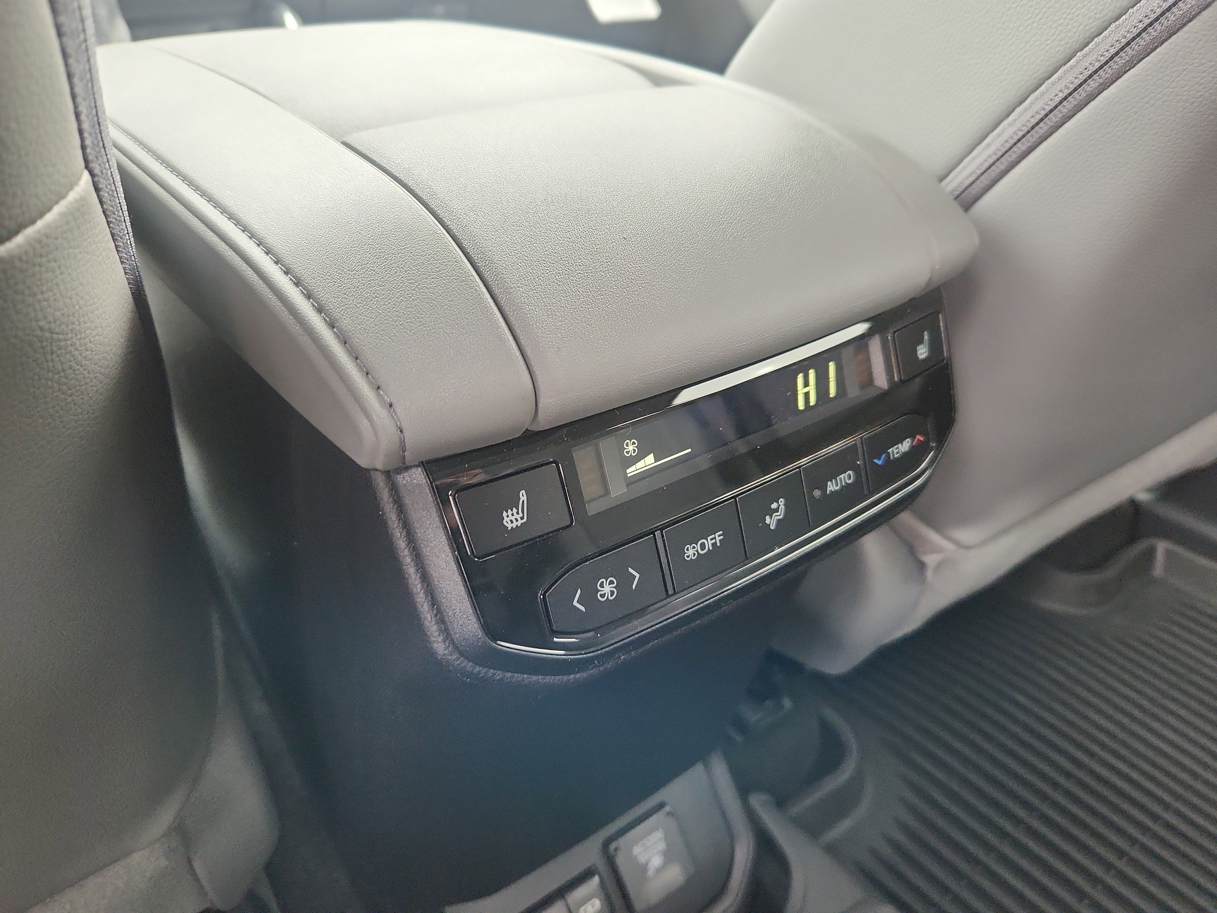 2026 Toyota Highlander Hybrid Hybrid Platinum