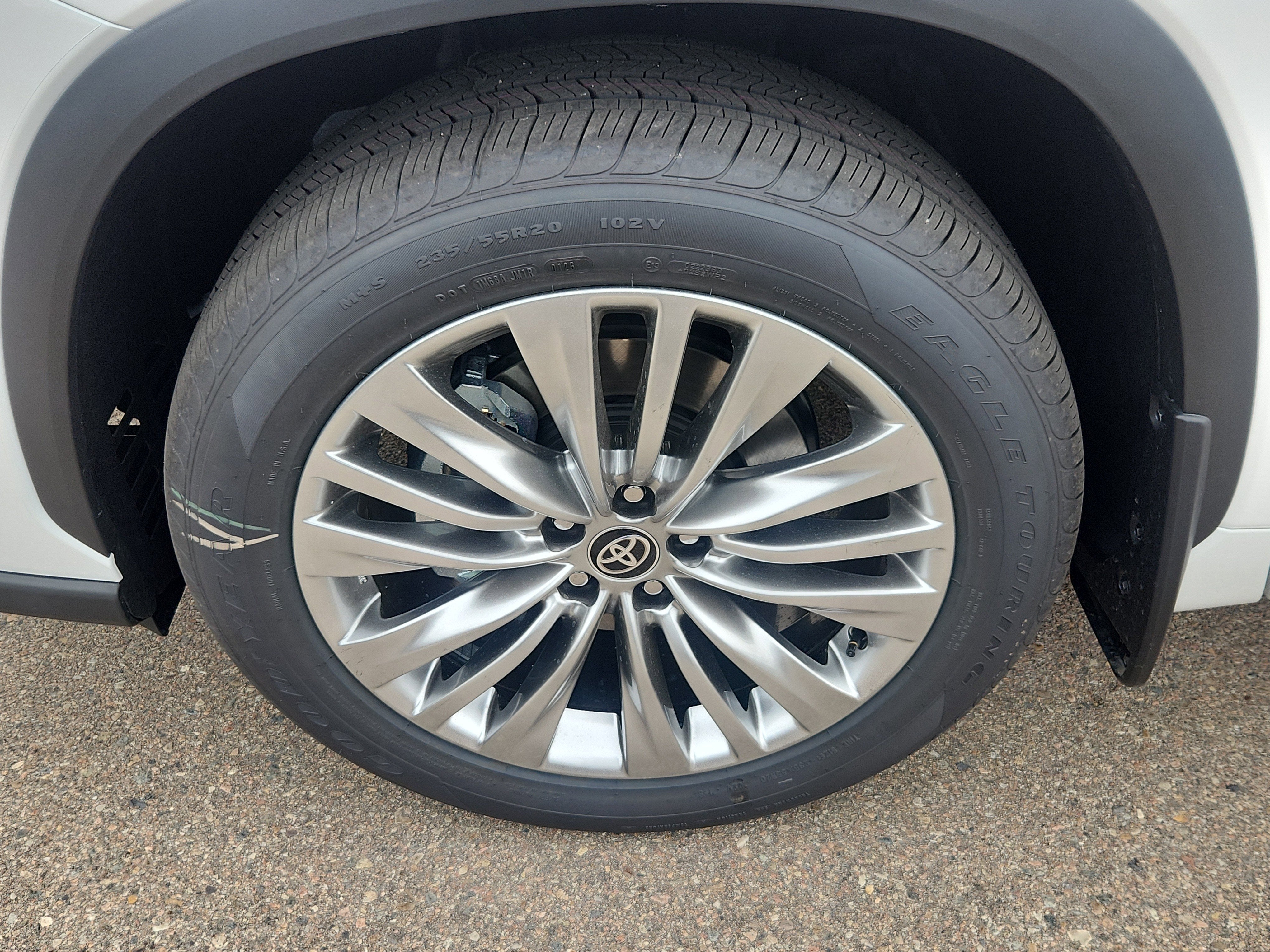 2026 Toyota Highlander Hybrid Hybrid Platinum