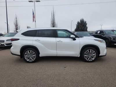 2026 Toyota Highlander Hybrid Hybrid Platinum